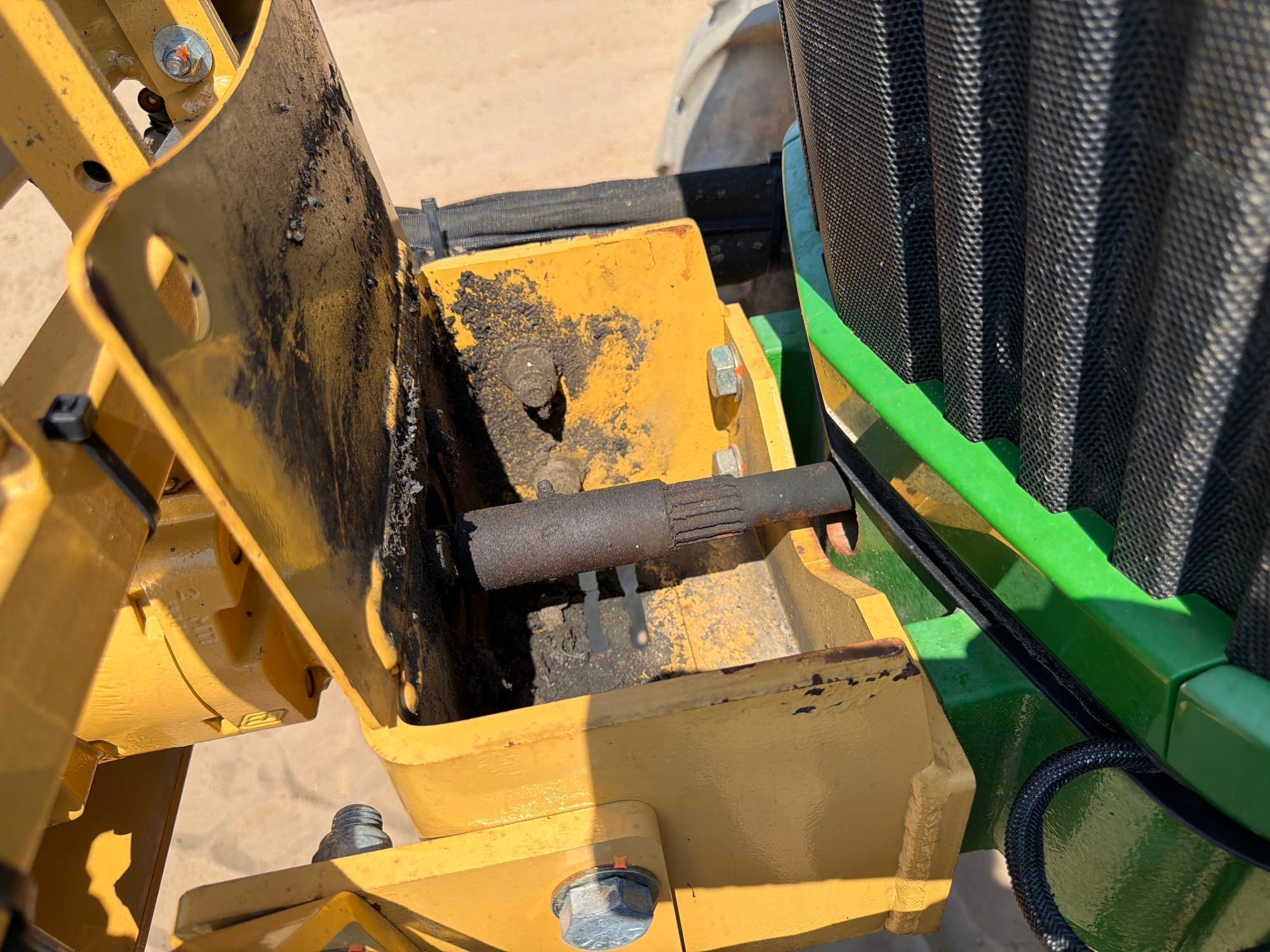 John Deere 5100E