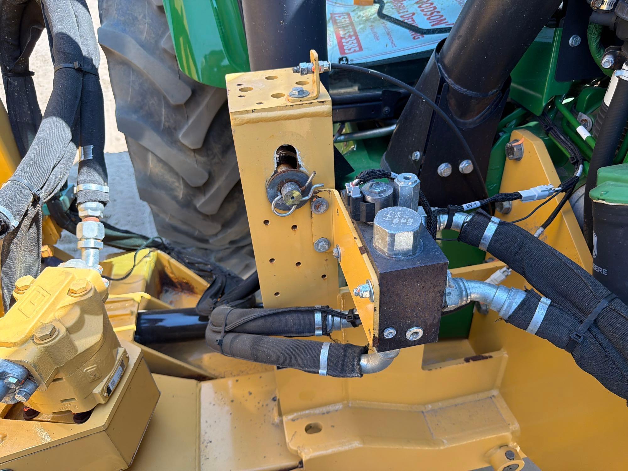 John Deere 5100E
