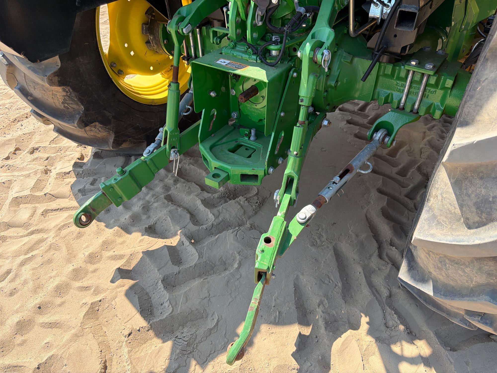 John Deere 5100E