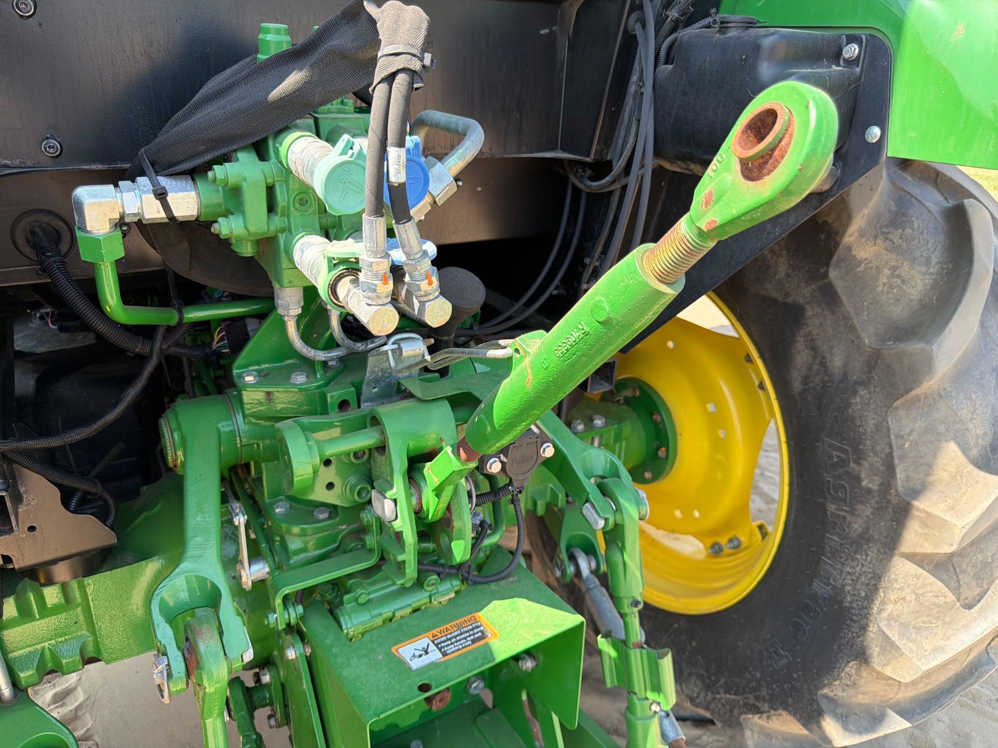 John Deere 5100E