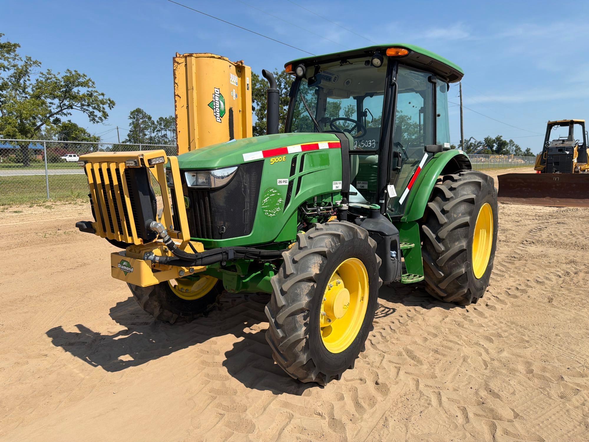 John Deere 5100E