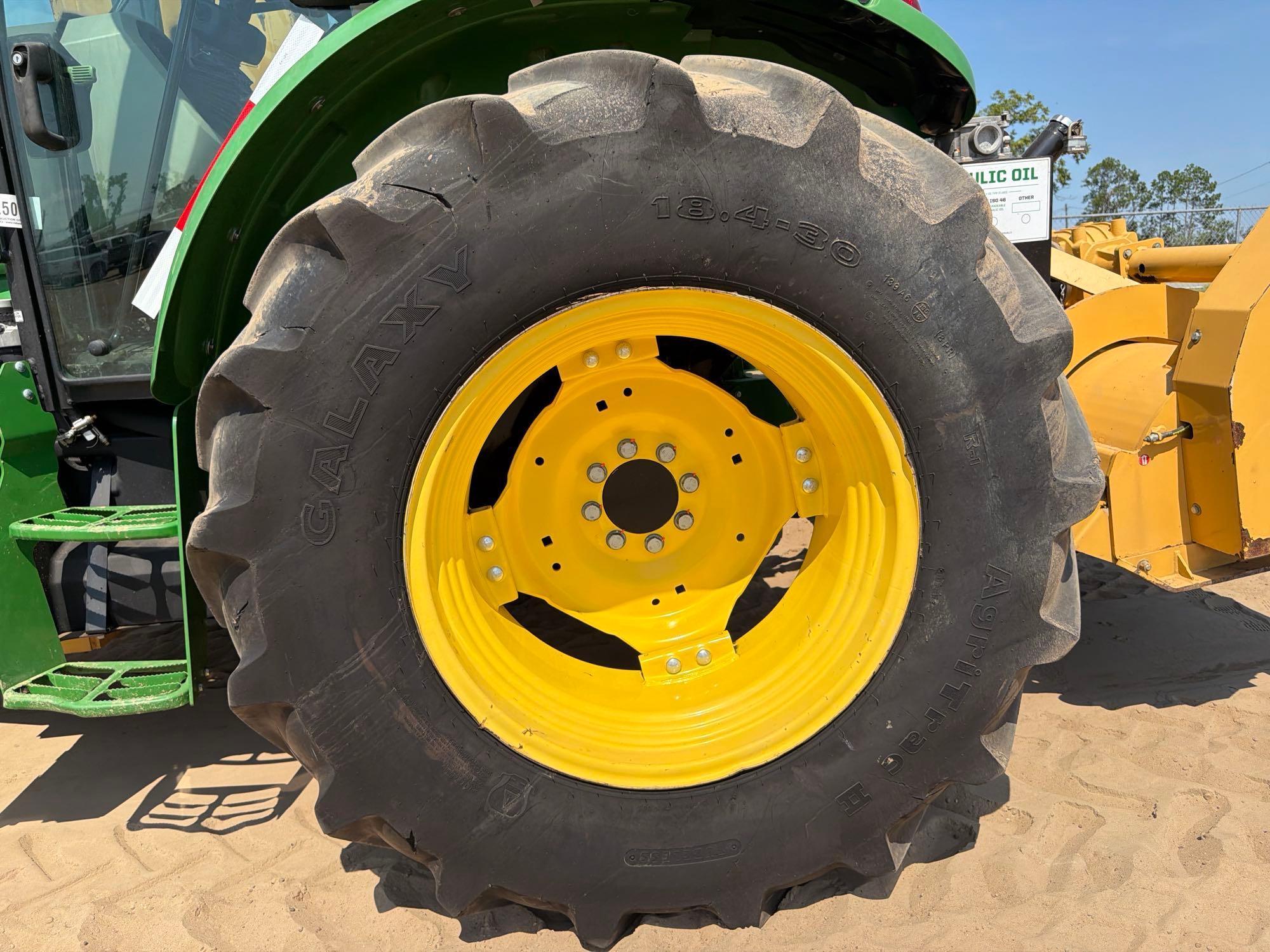 John Deere 5100E