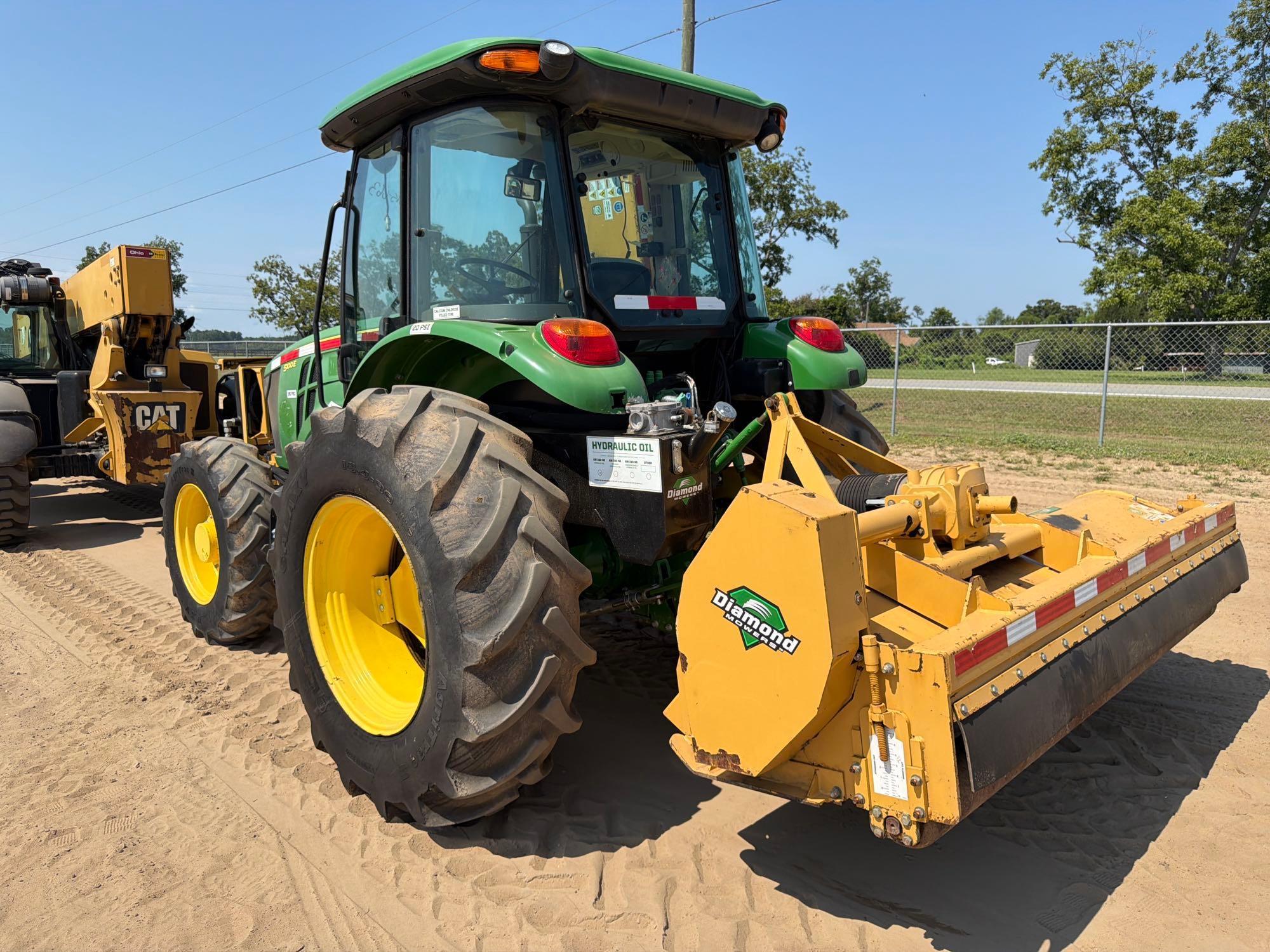 John Deere 5100E