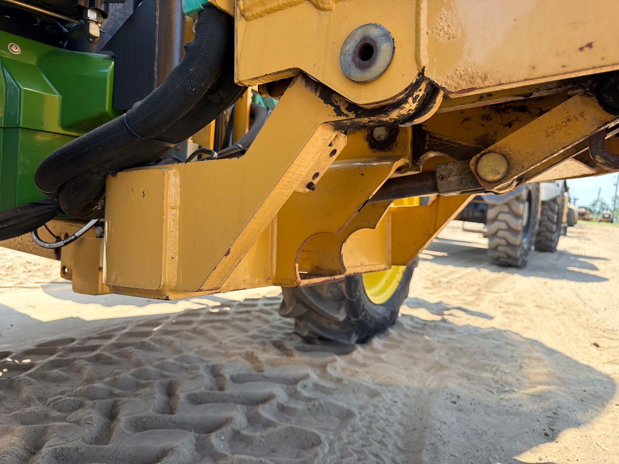 John Deere 5100E