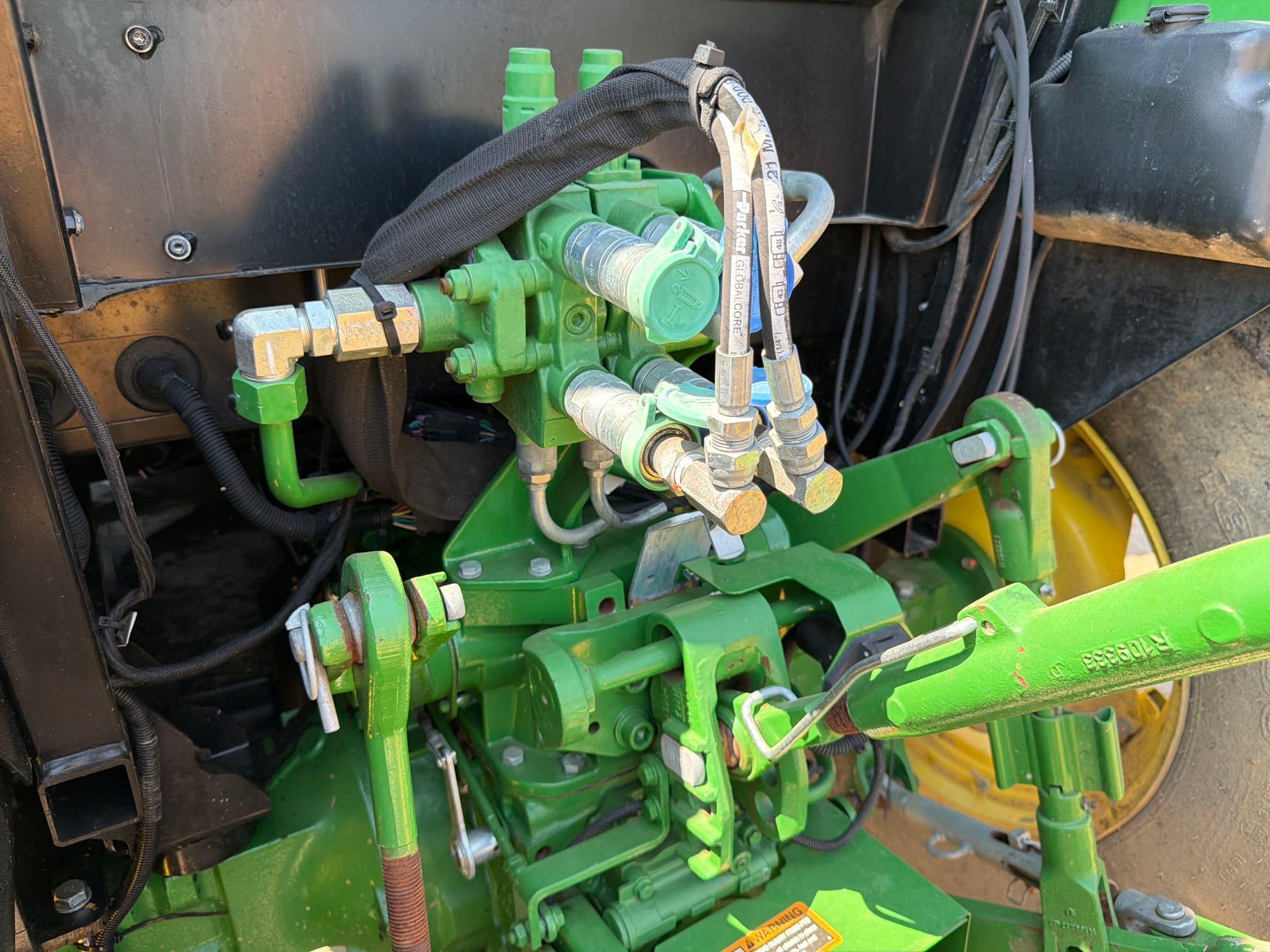John Deere 5100E