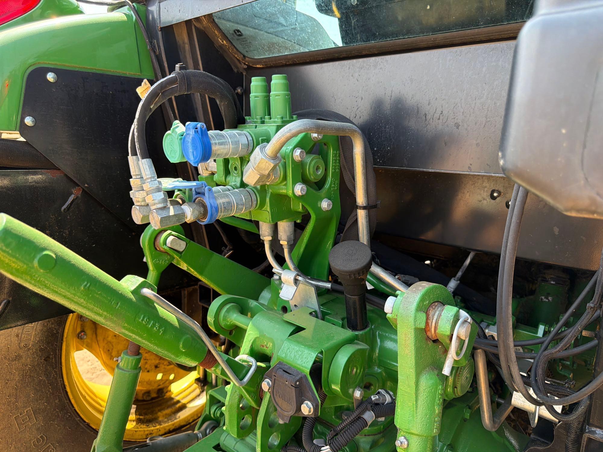 John Deere 5100E