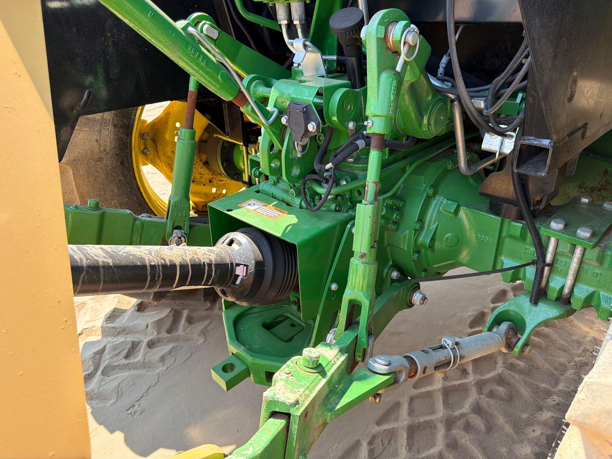 John Deere 5100E