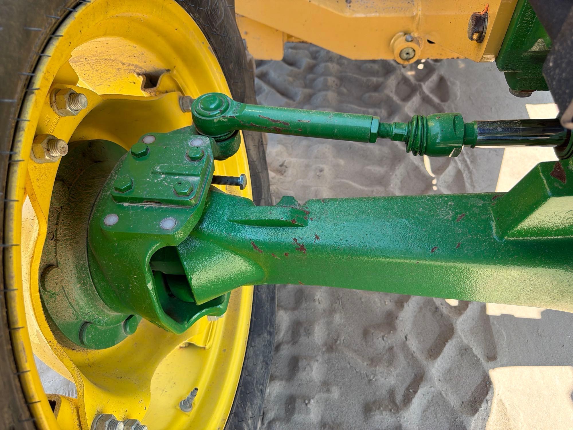John Deere 5100E