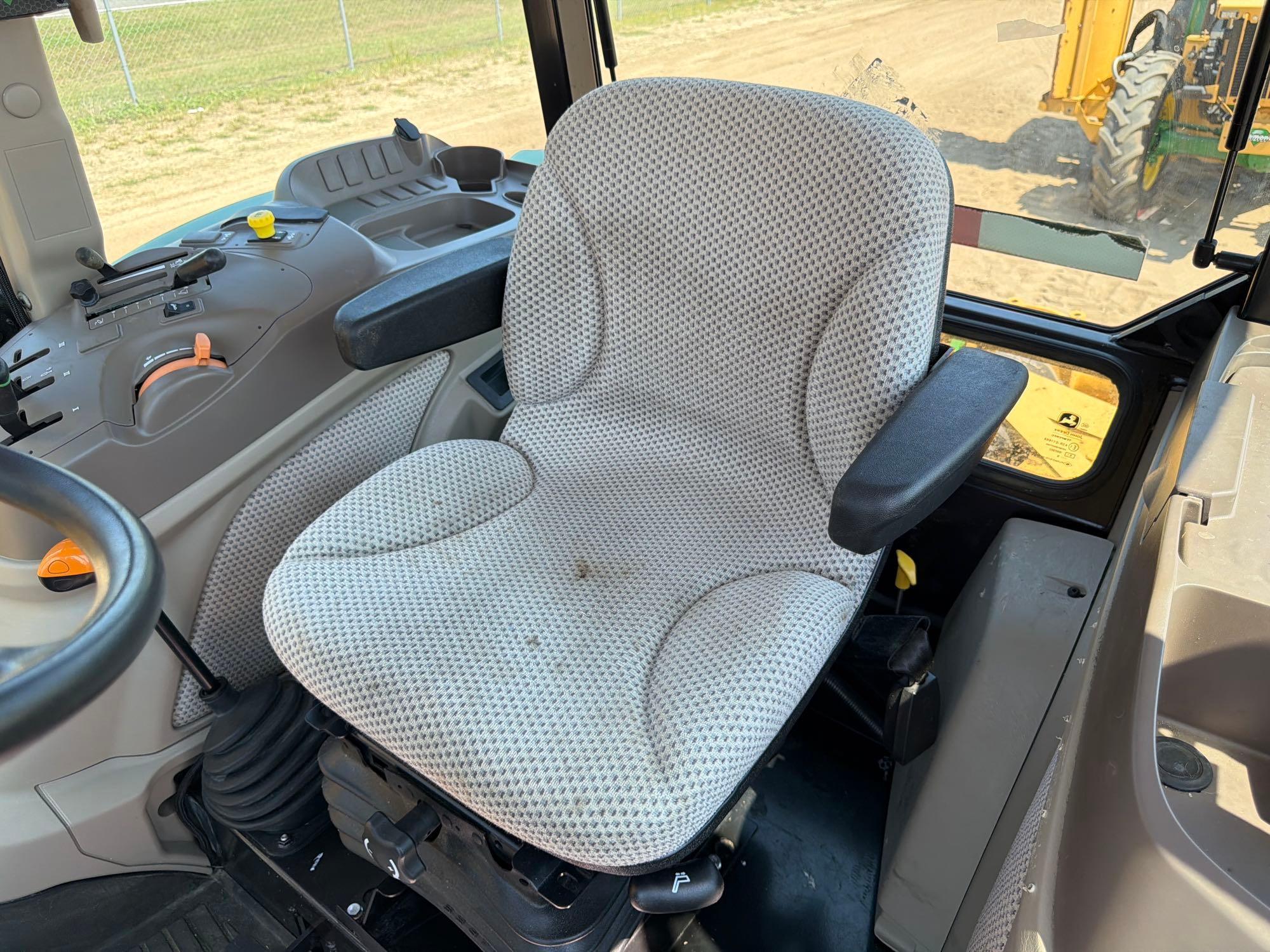 John Deere 5100E