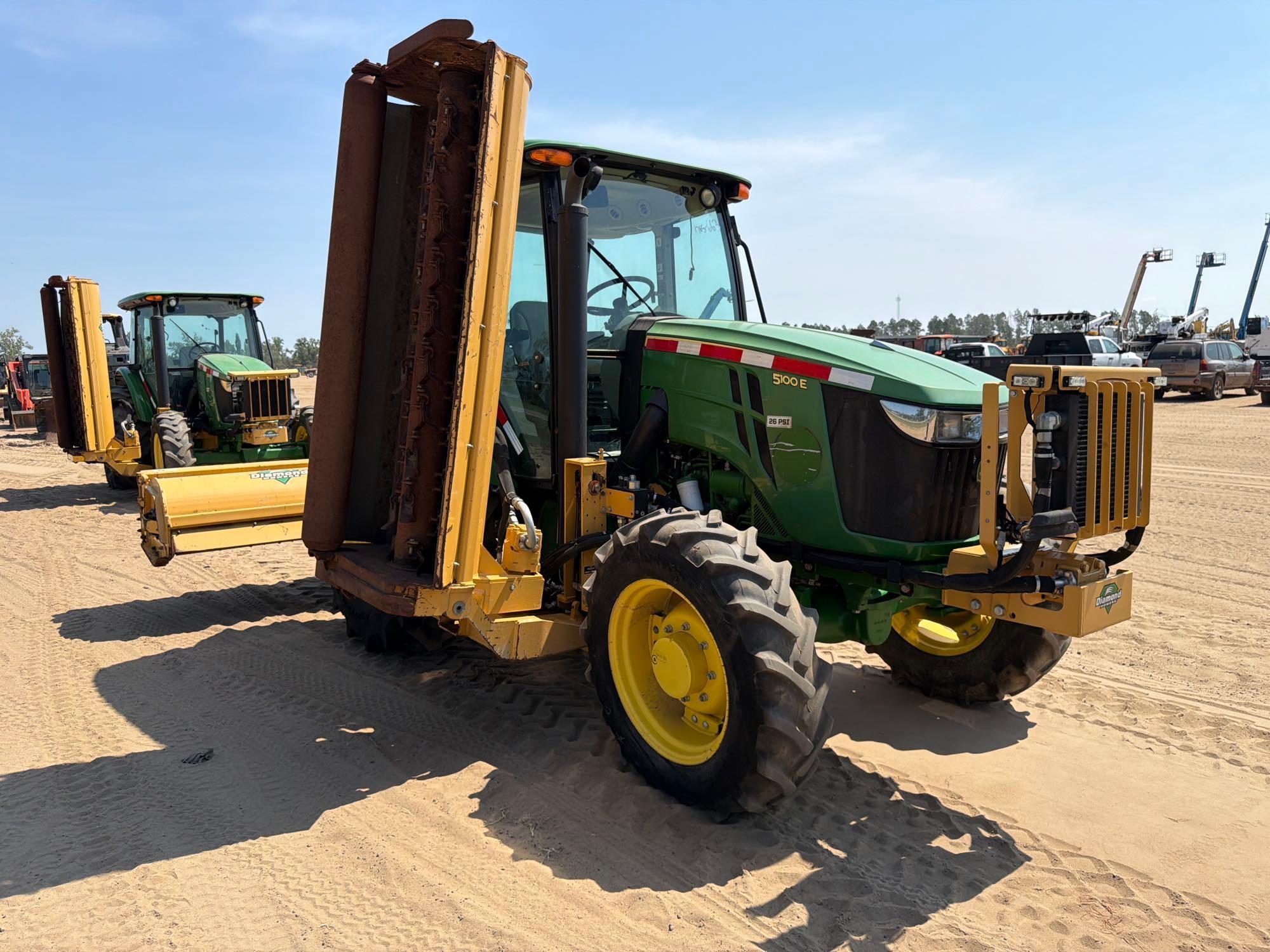 John Deere 5100E