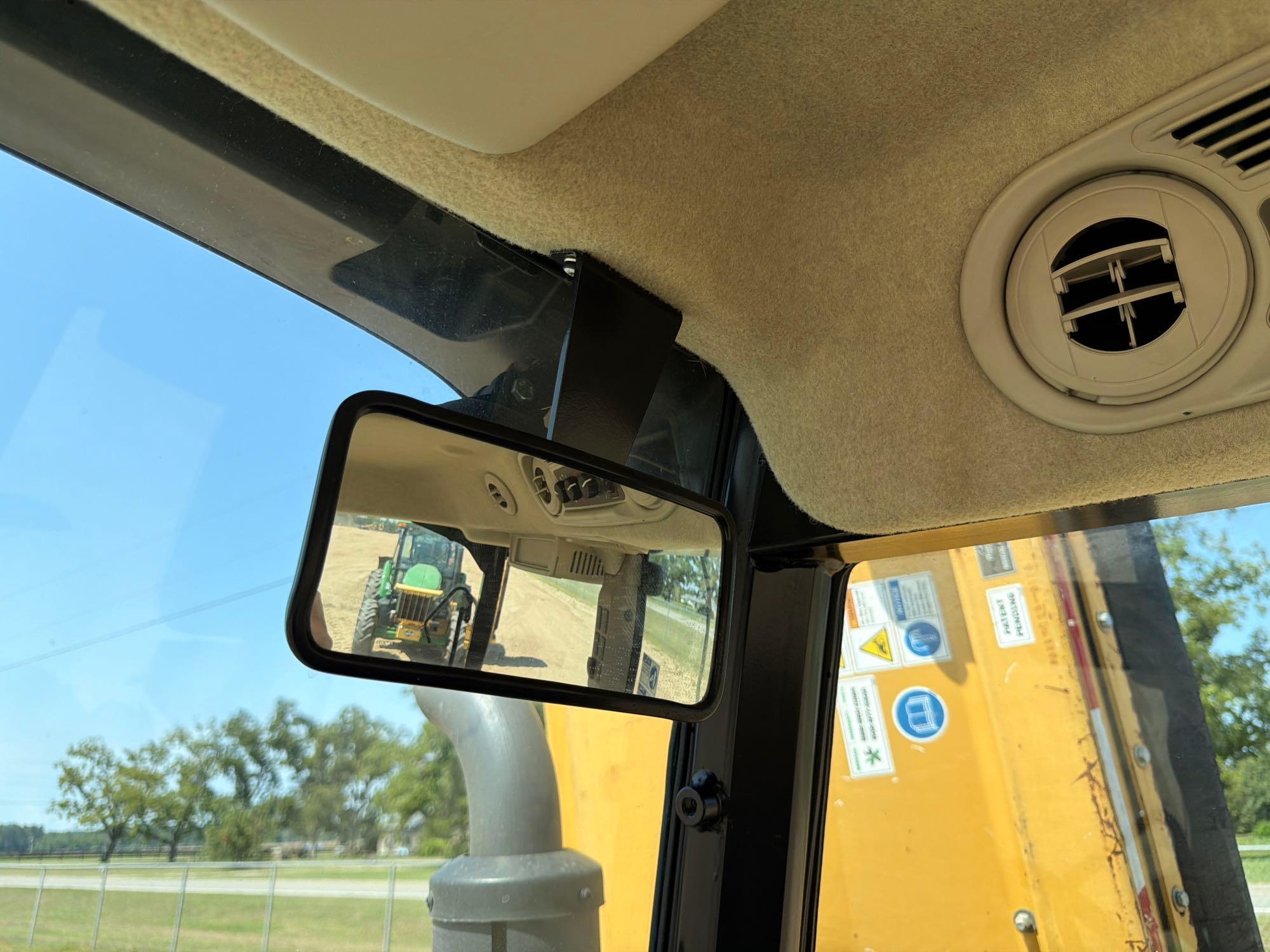 John Deere 5100E