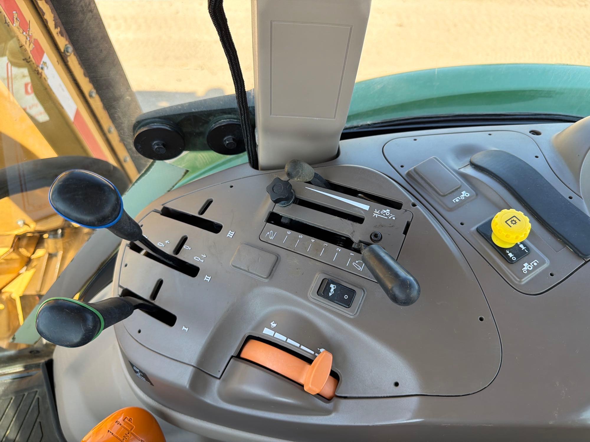 John Deere 5100E