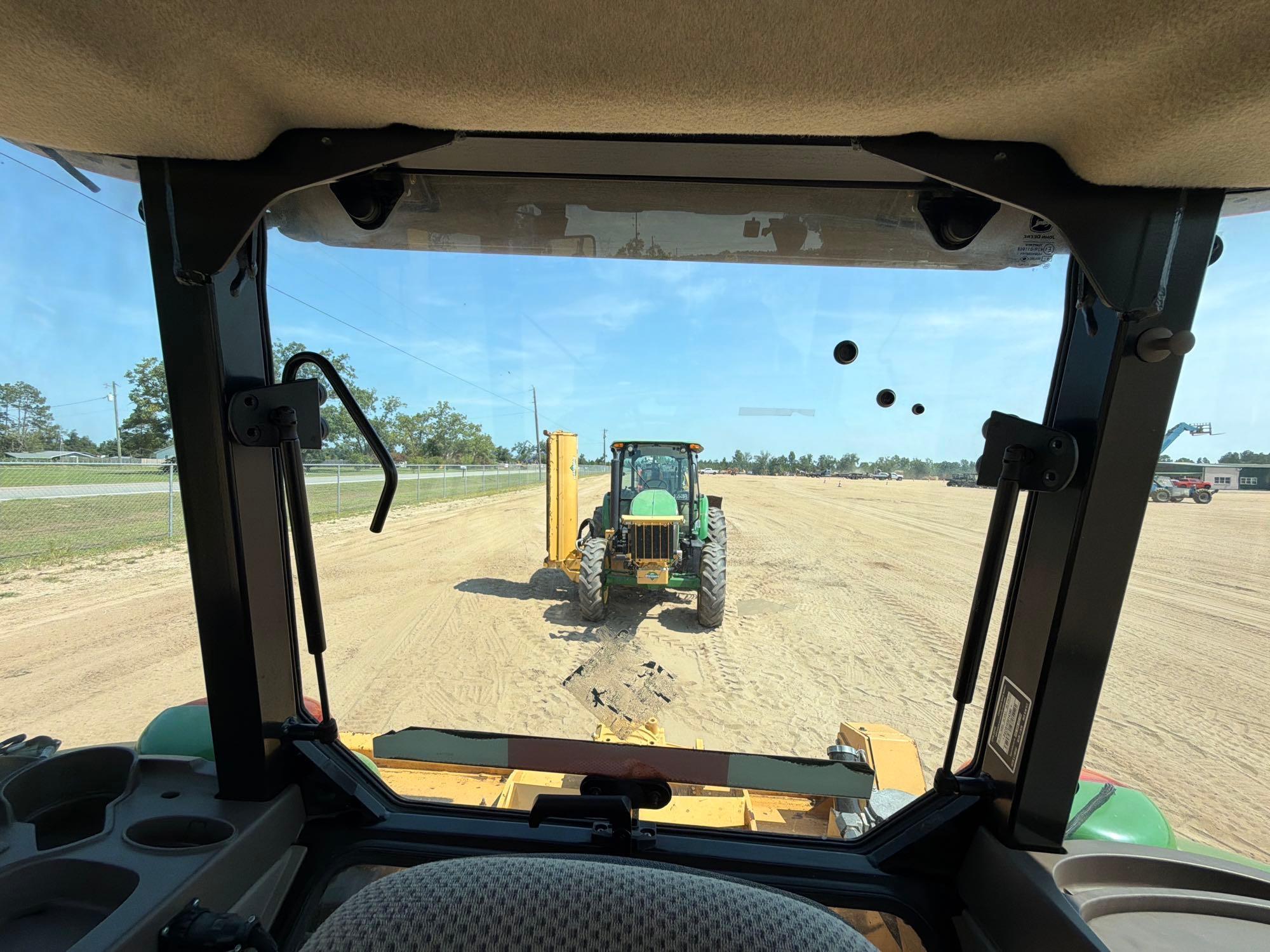 John Deere 5100E
