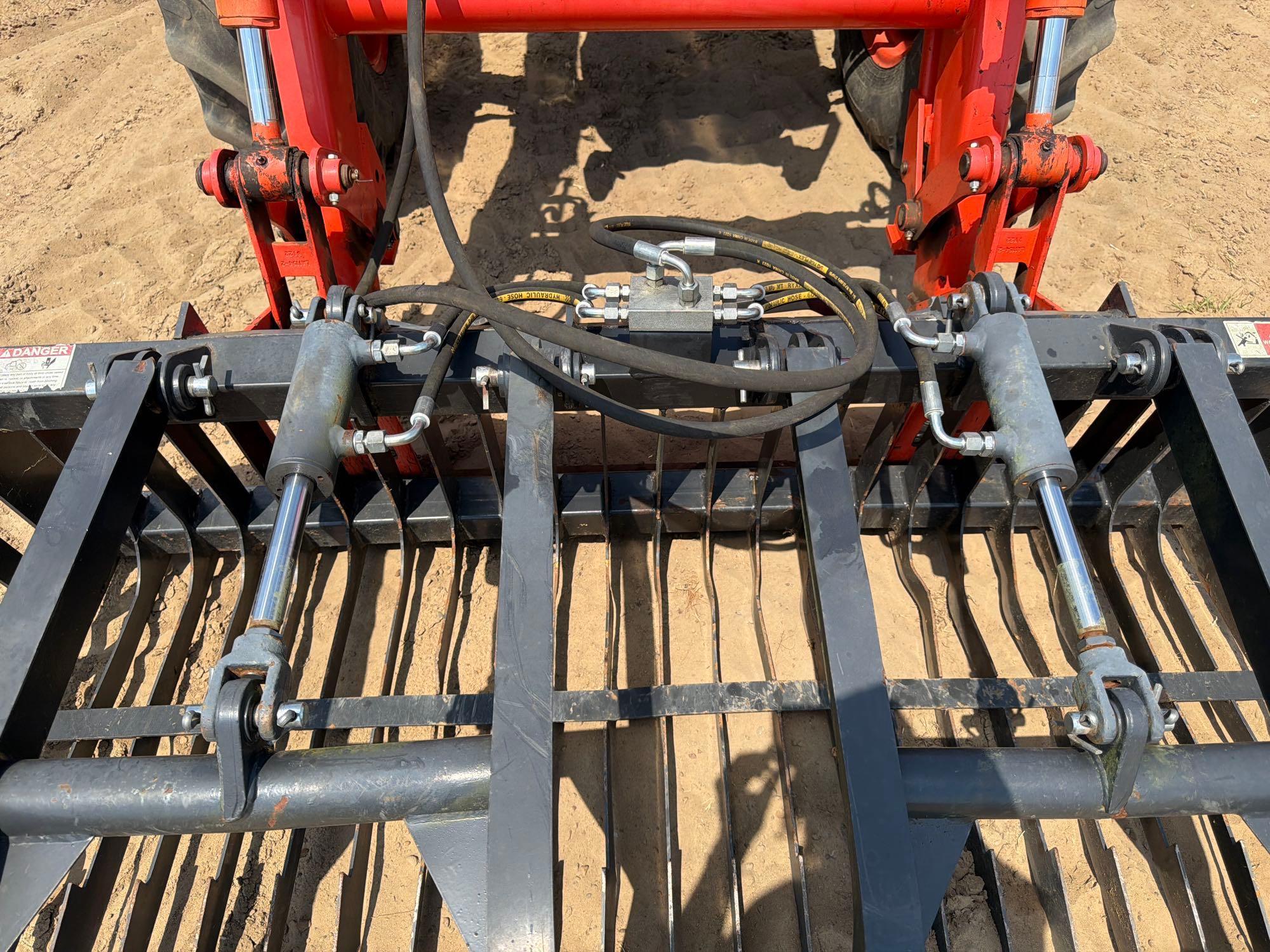 Kubota M7060
