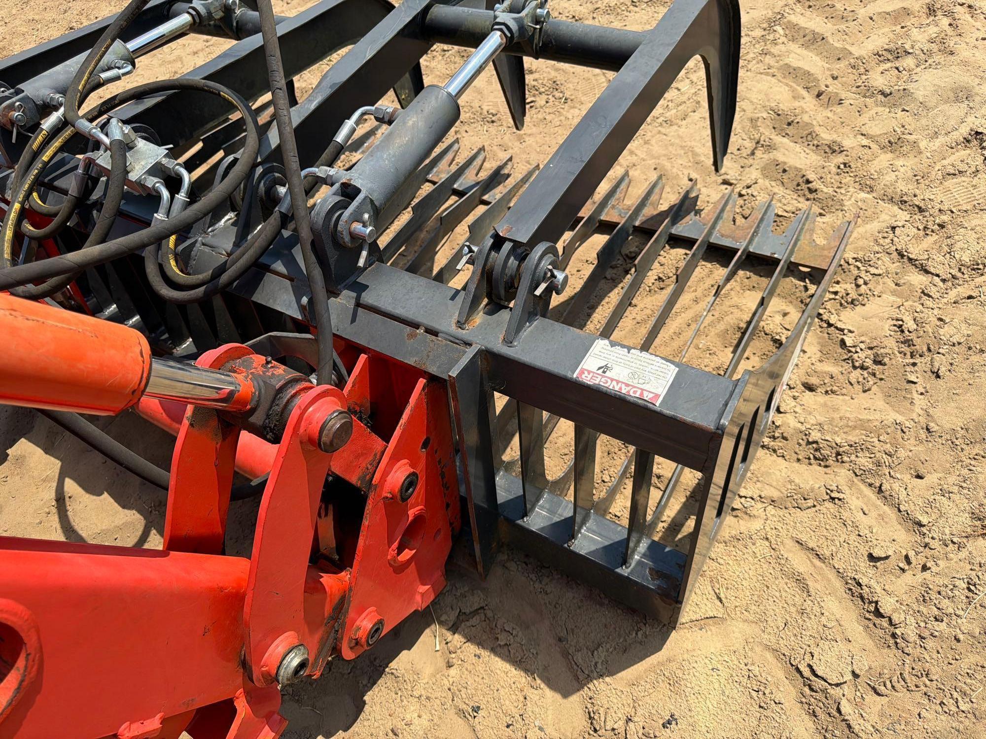 Kubota M7060