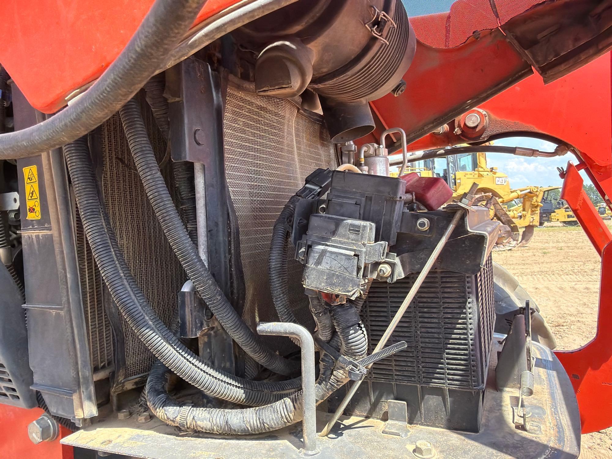 Kubota M7060