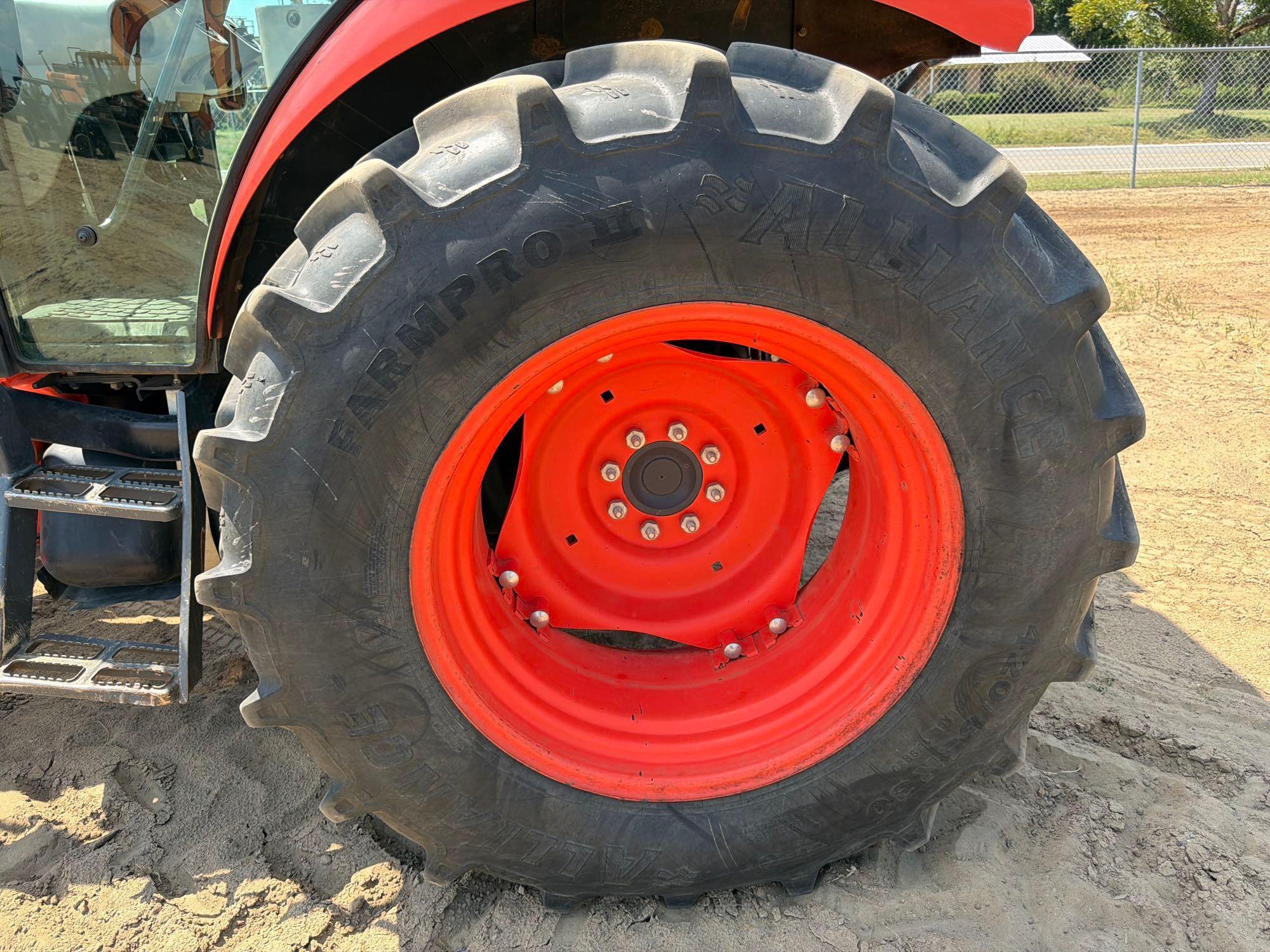 Kubota M7060