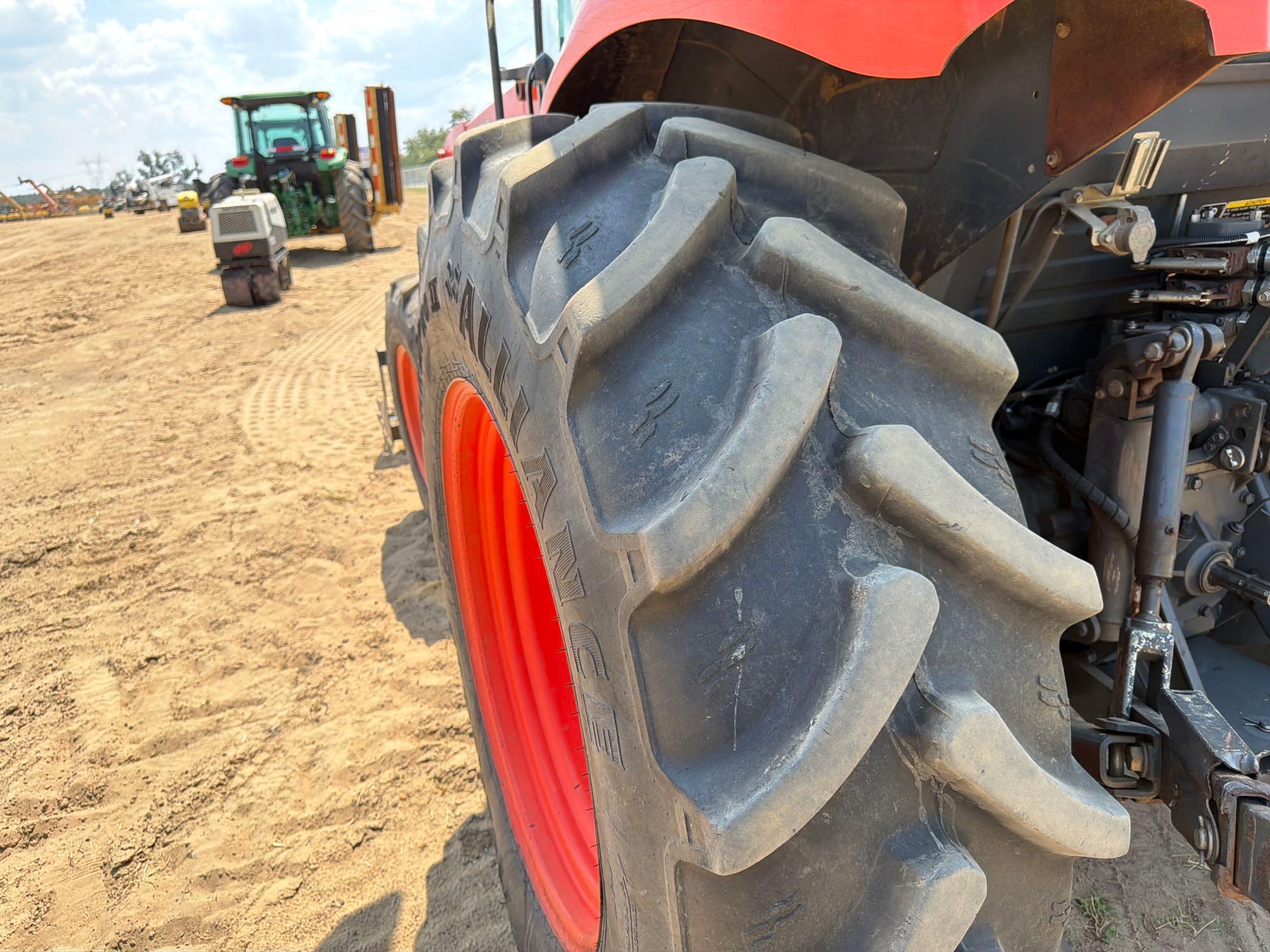 Kubota M7060