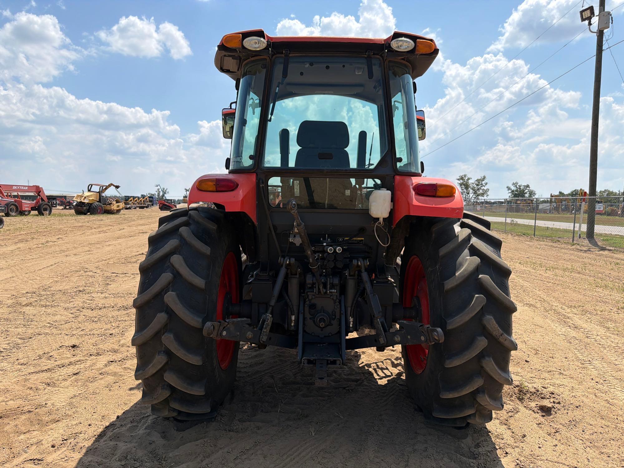 Kubota M7060