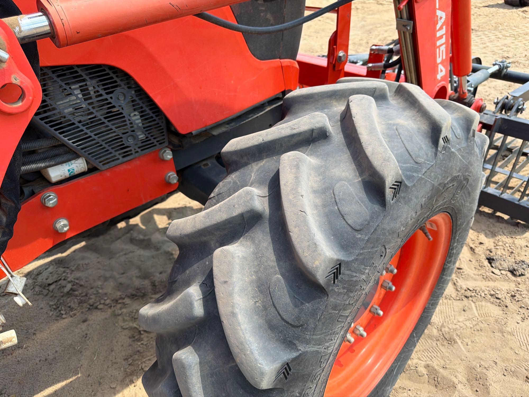 Kubota M7060