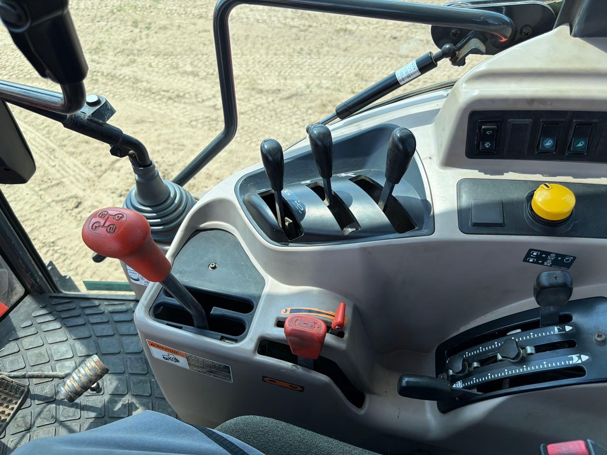 Kubota M7060