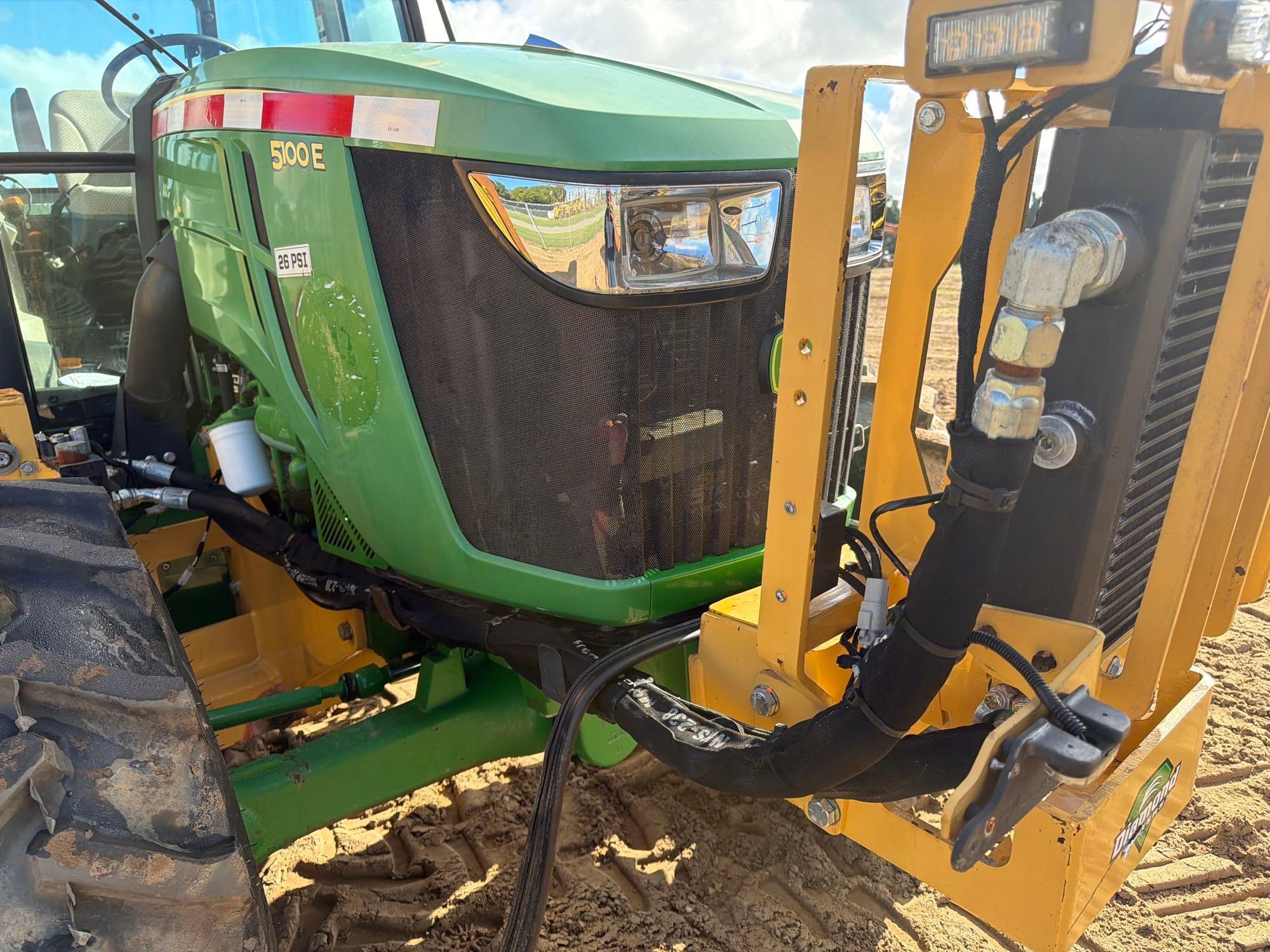 John Deere 5100E