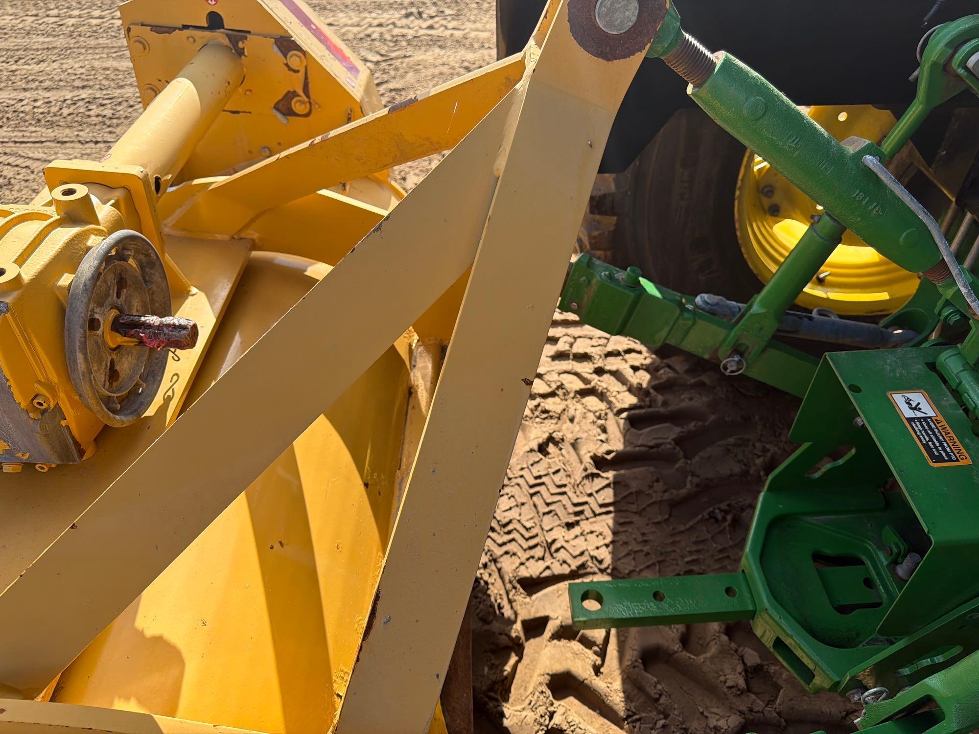 John Deere 5100E