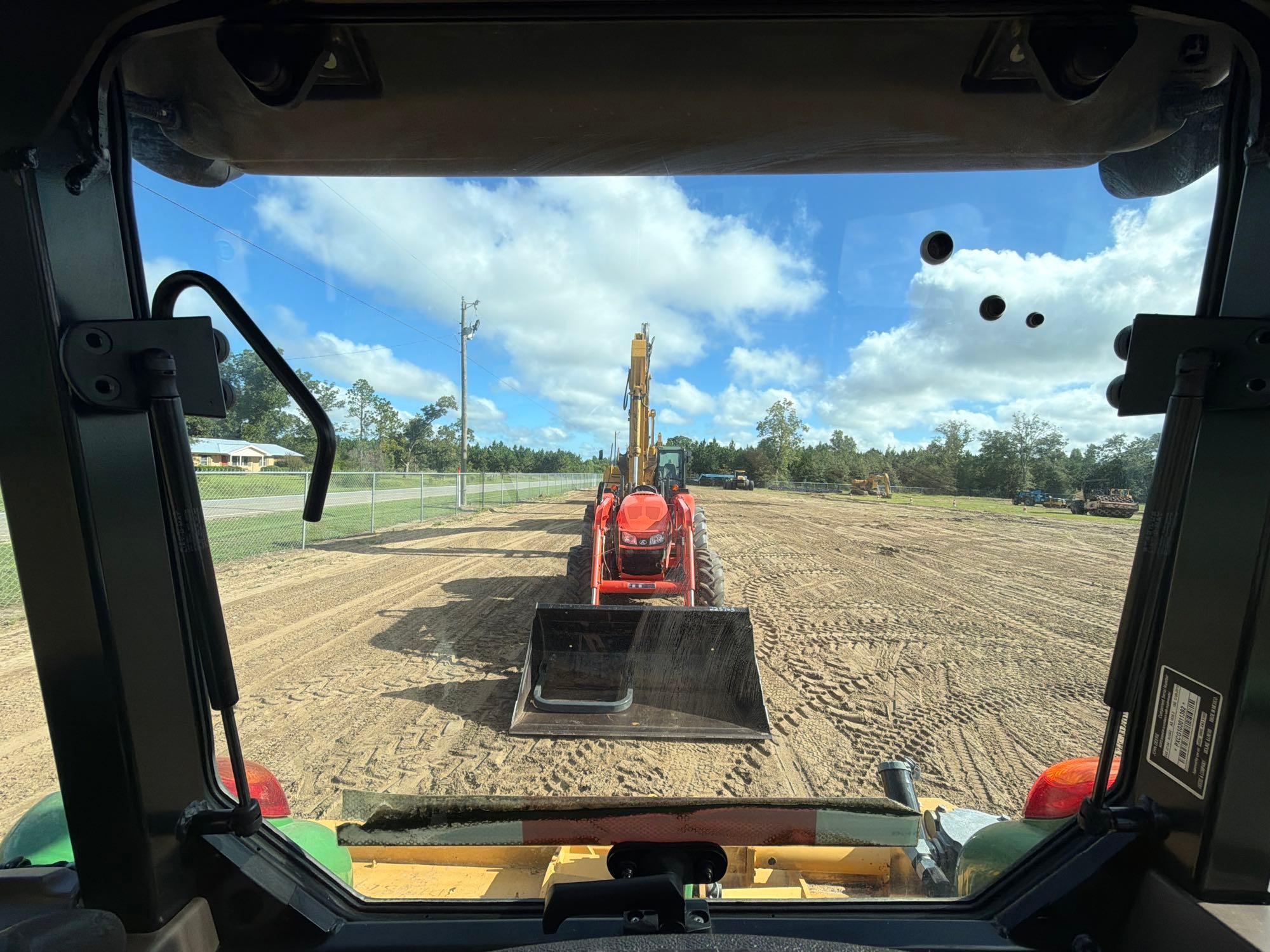 John Deere 5100E