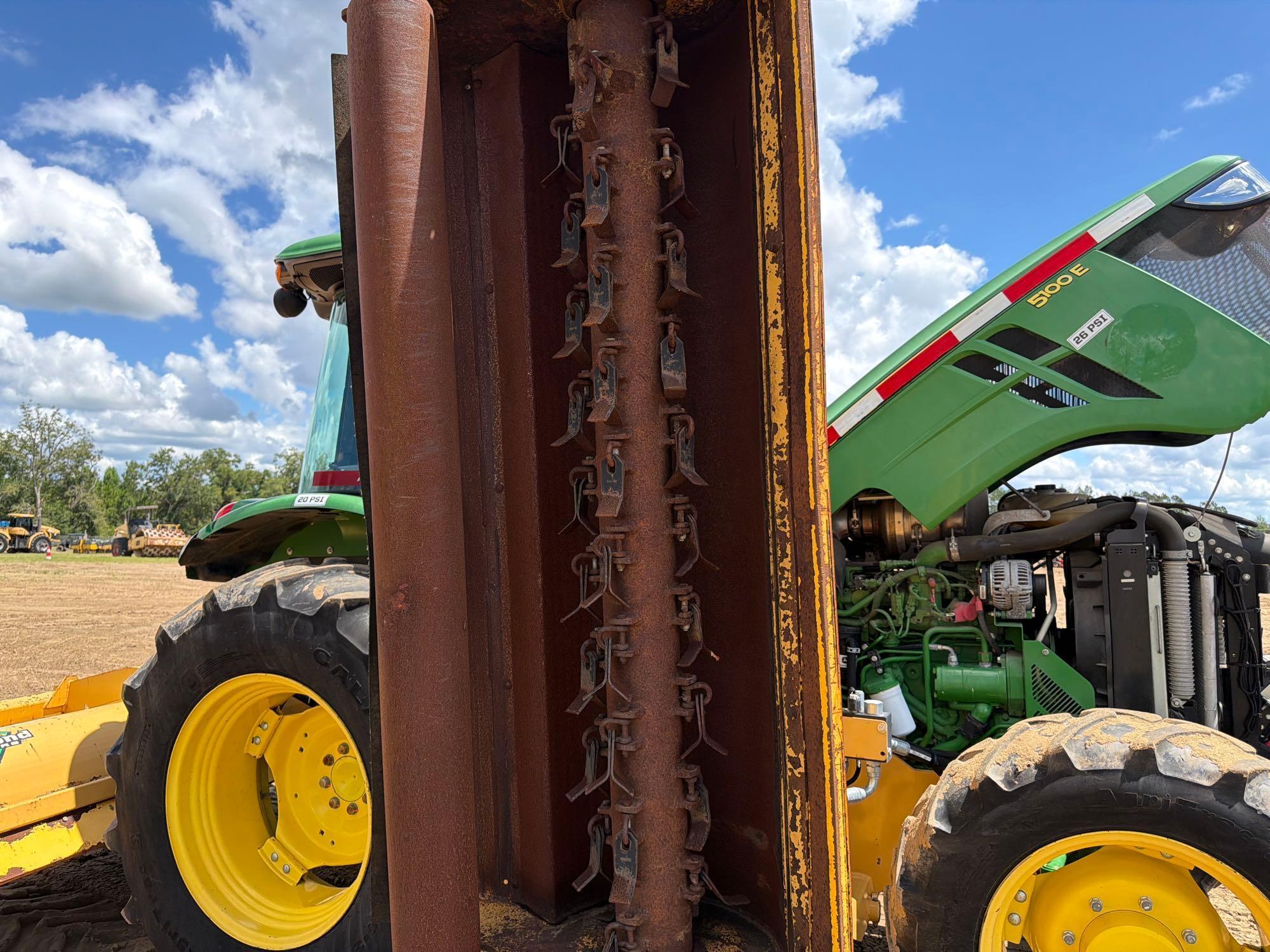 John Deere 5100E
