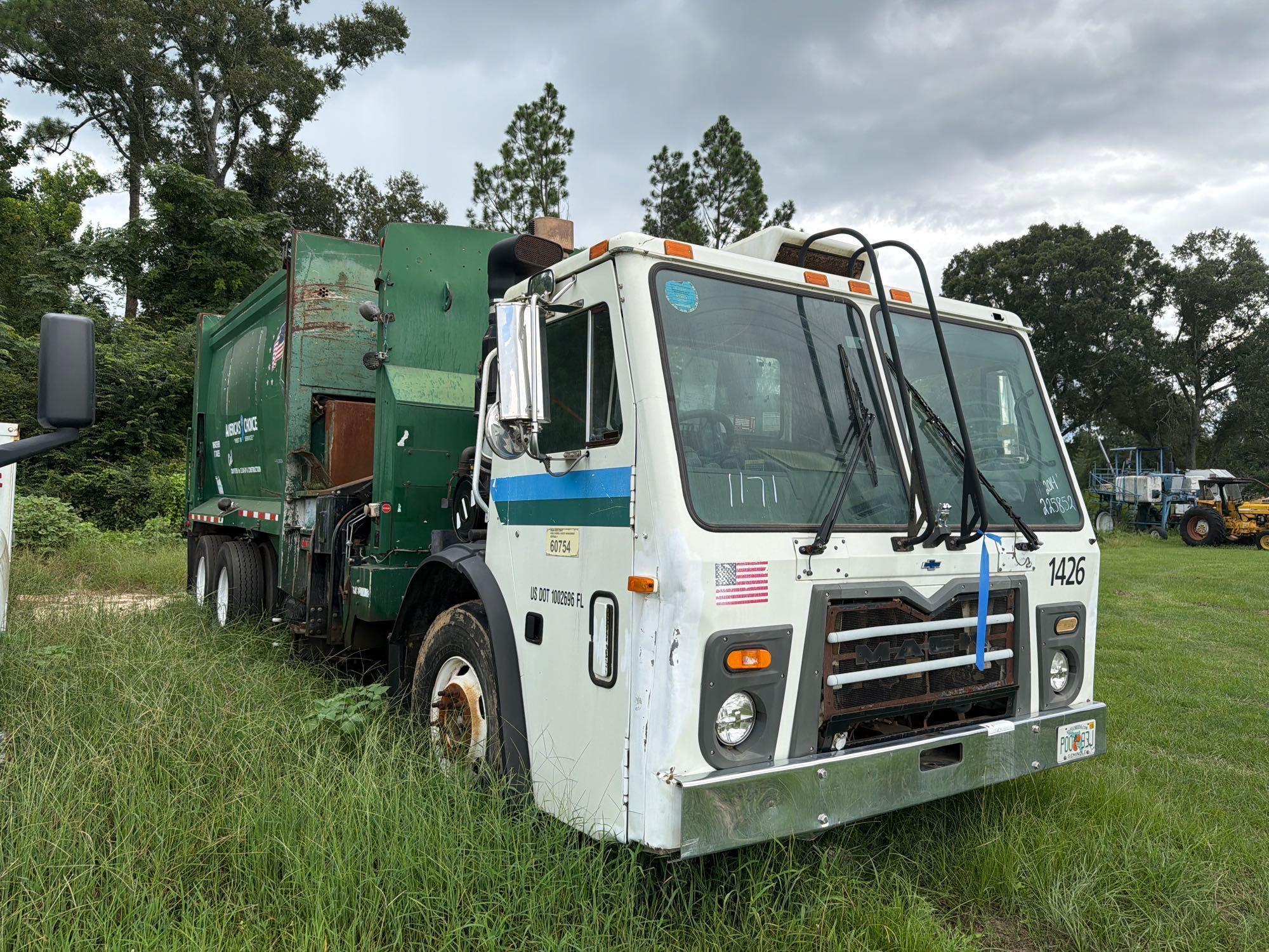 2014 Mack 613