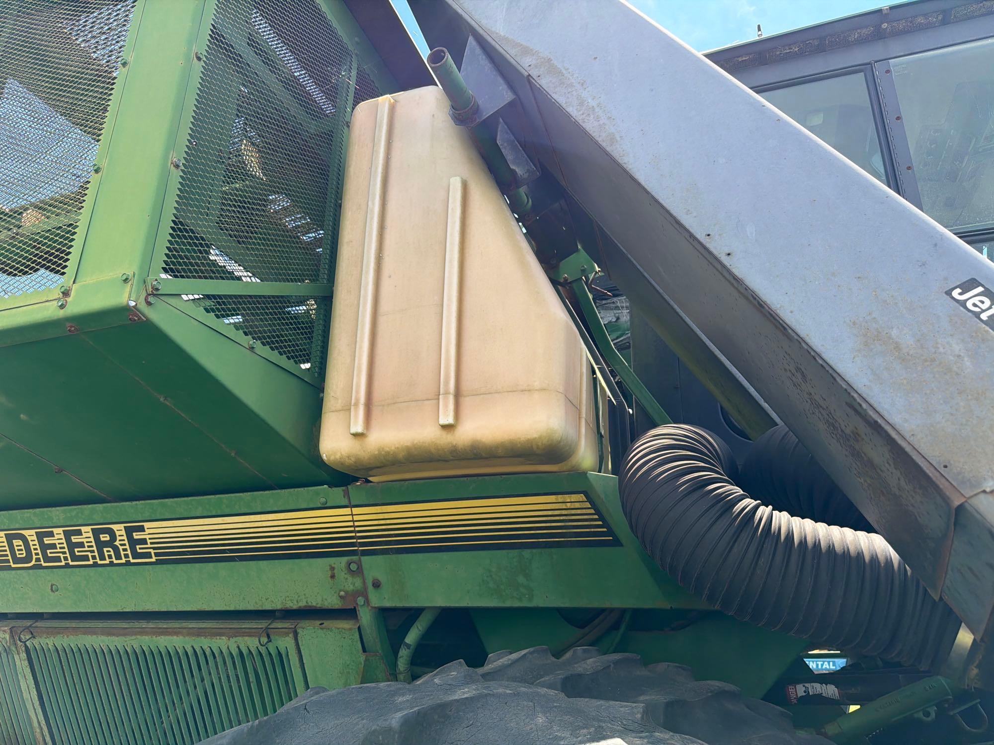 John Deere 9965