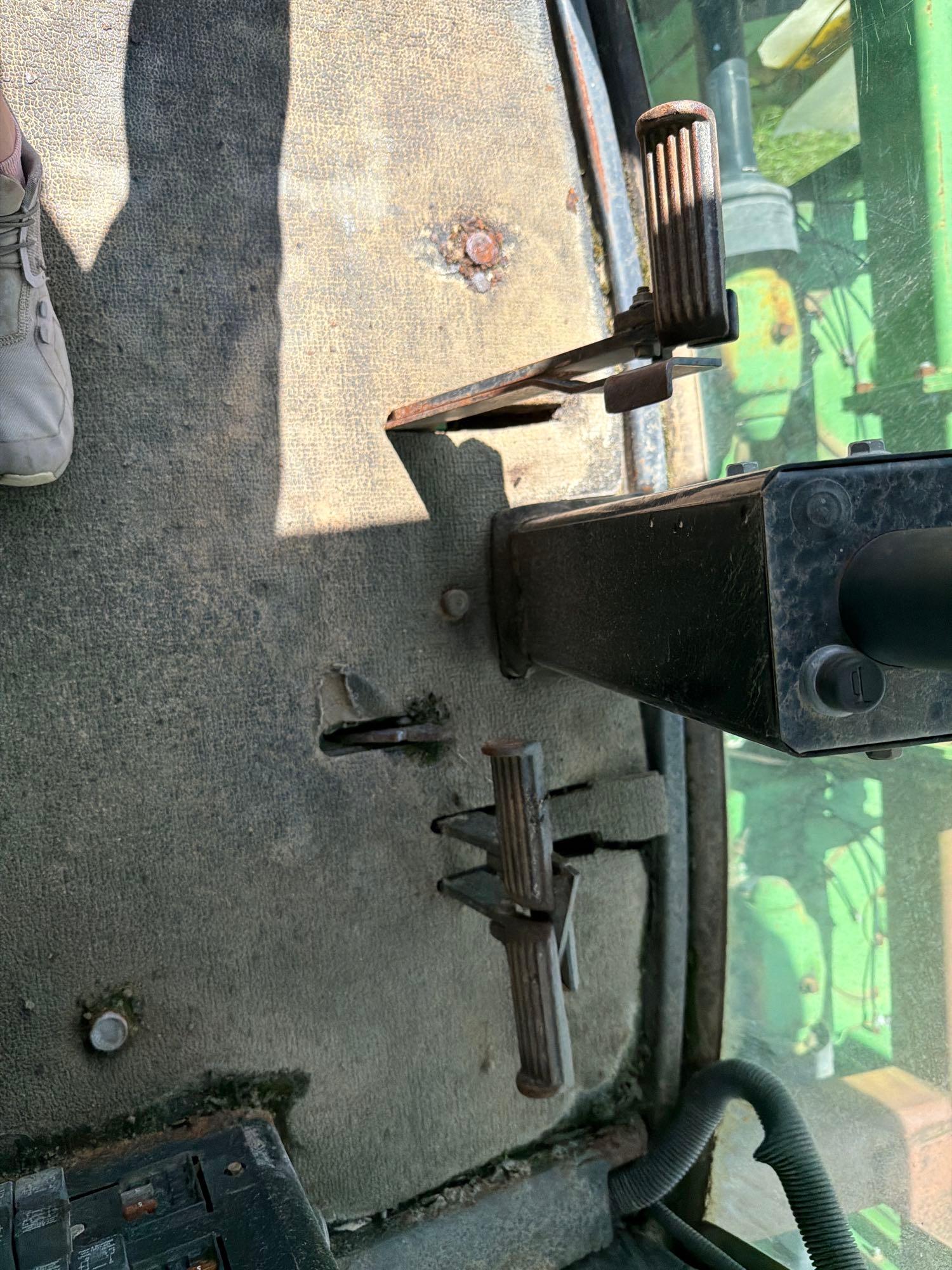 John Deere 9965