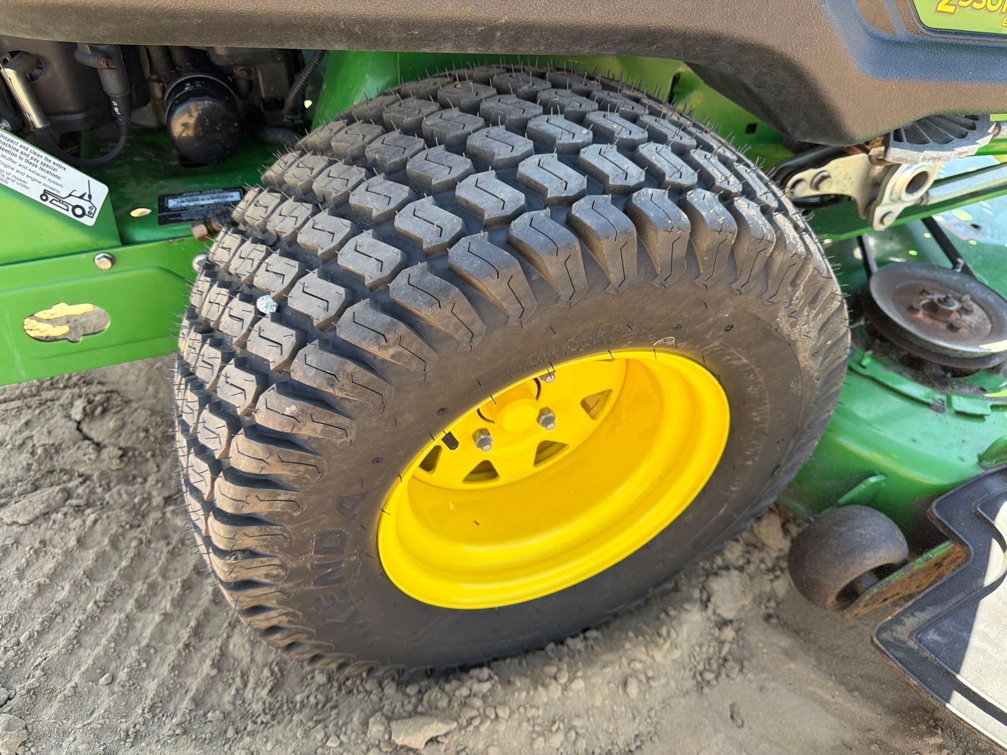 2017 John Deere 930M
