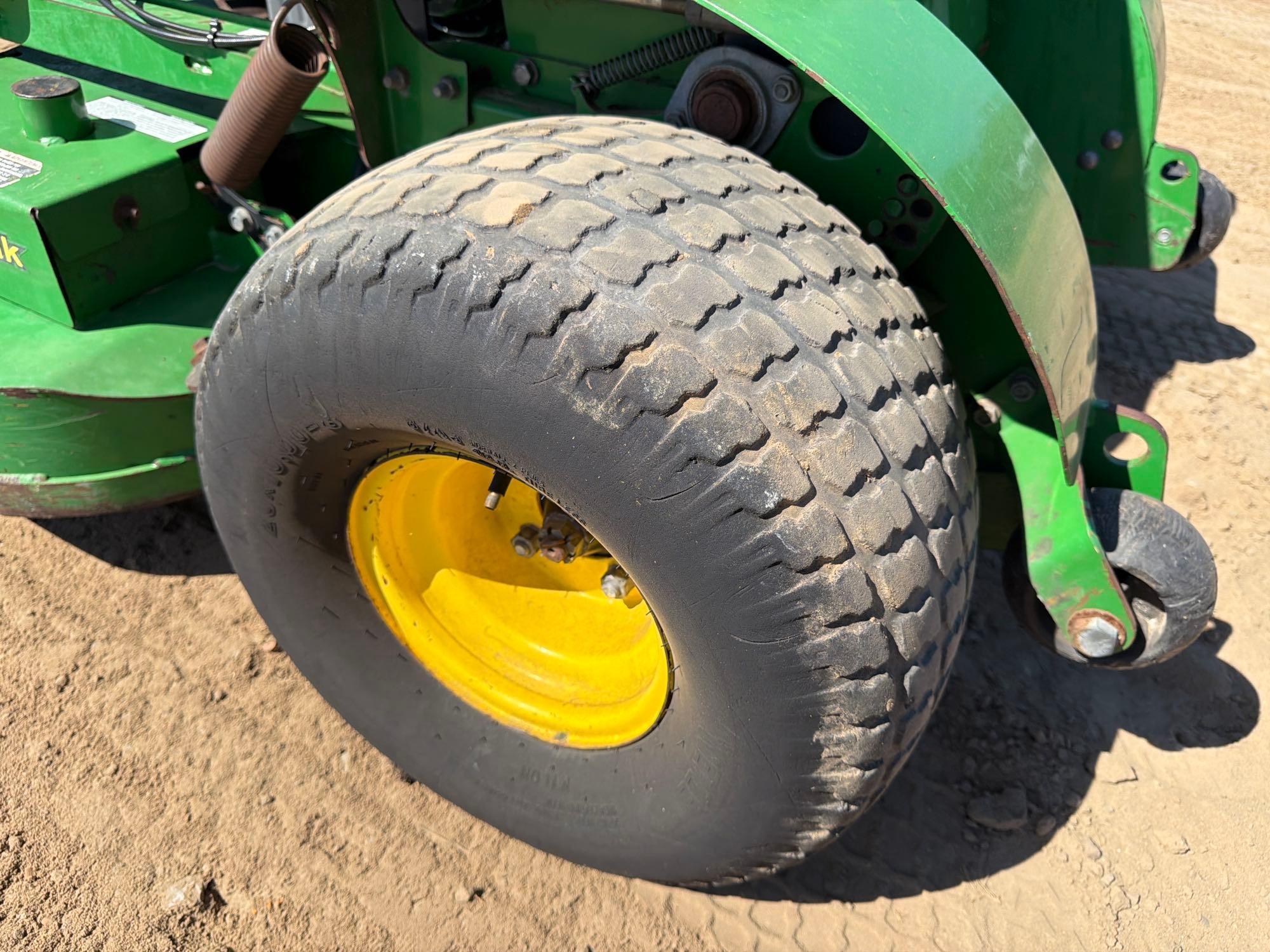 2015 John Deere 648R