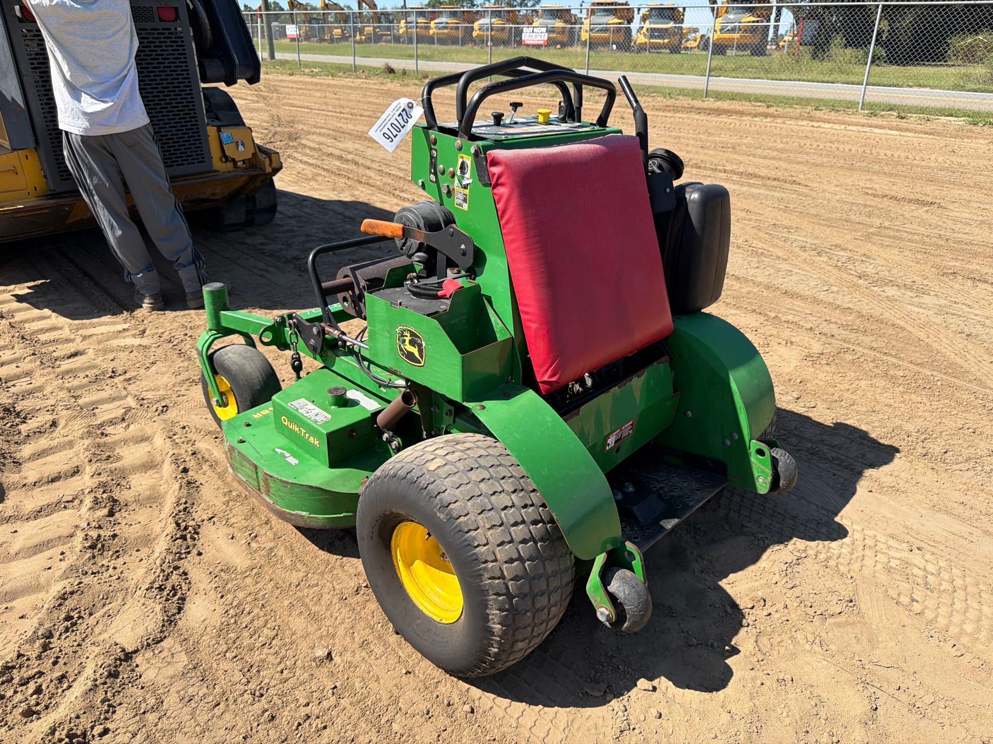 2015 John Deere 648R