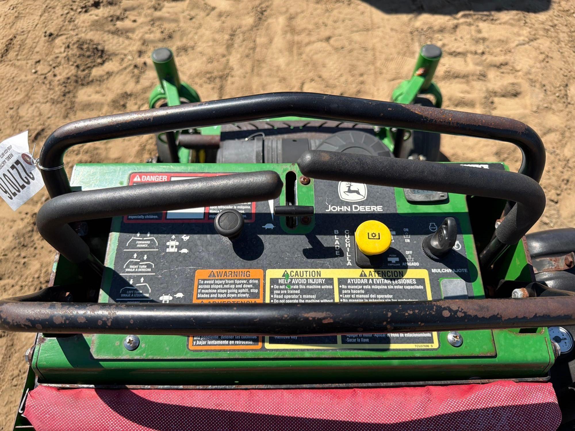 2015 John Deere 648R