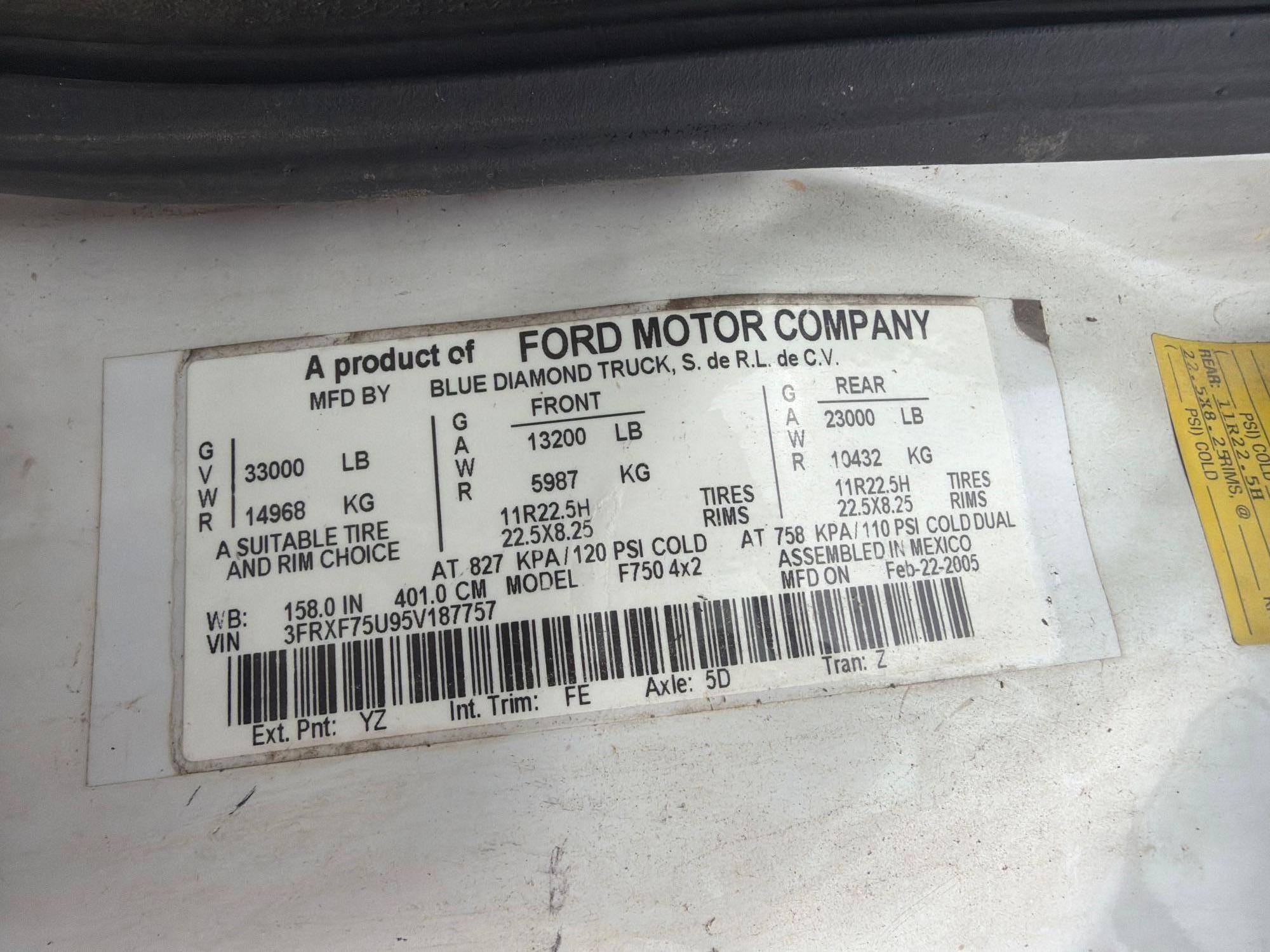 2005 Ford F750