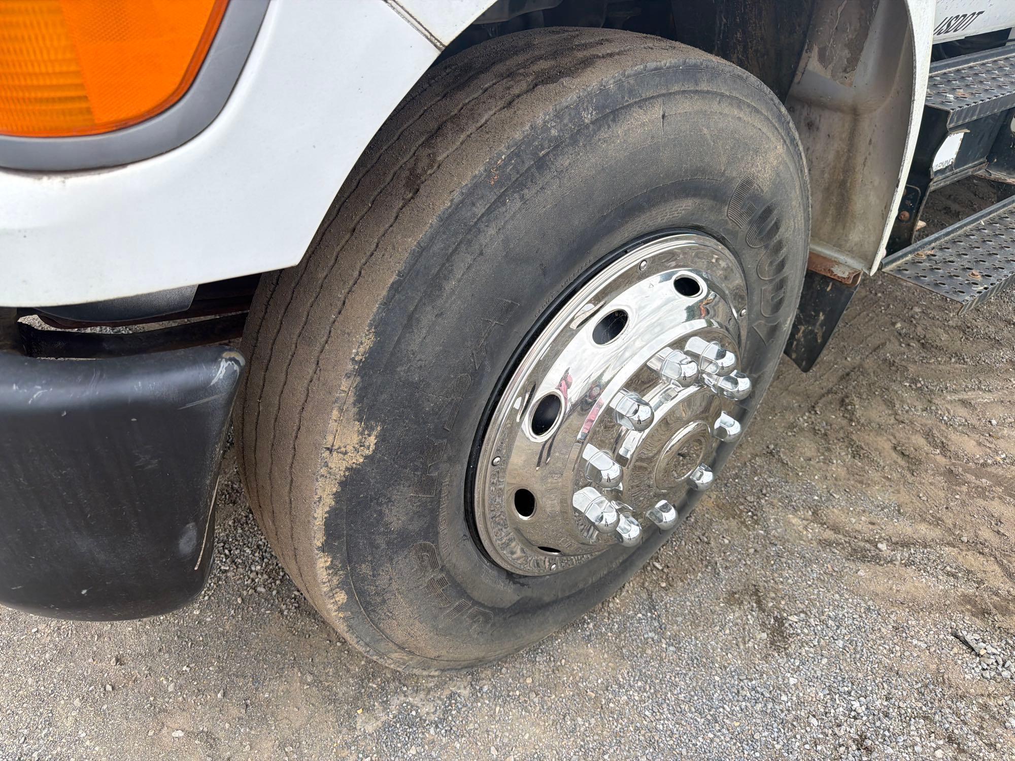 2005 Ford F750