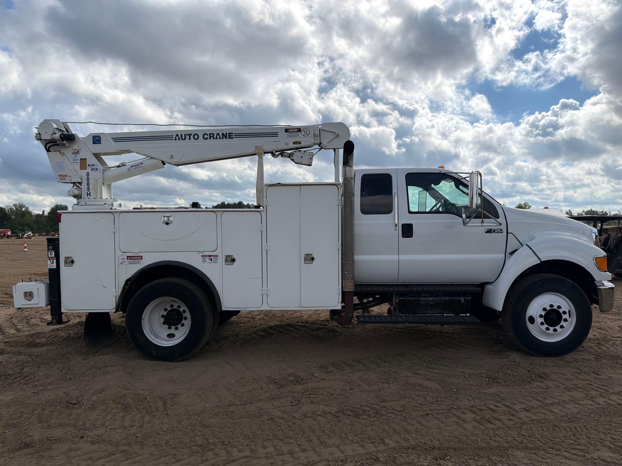 Ford F750 XLT