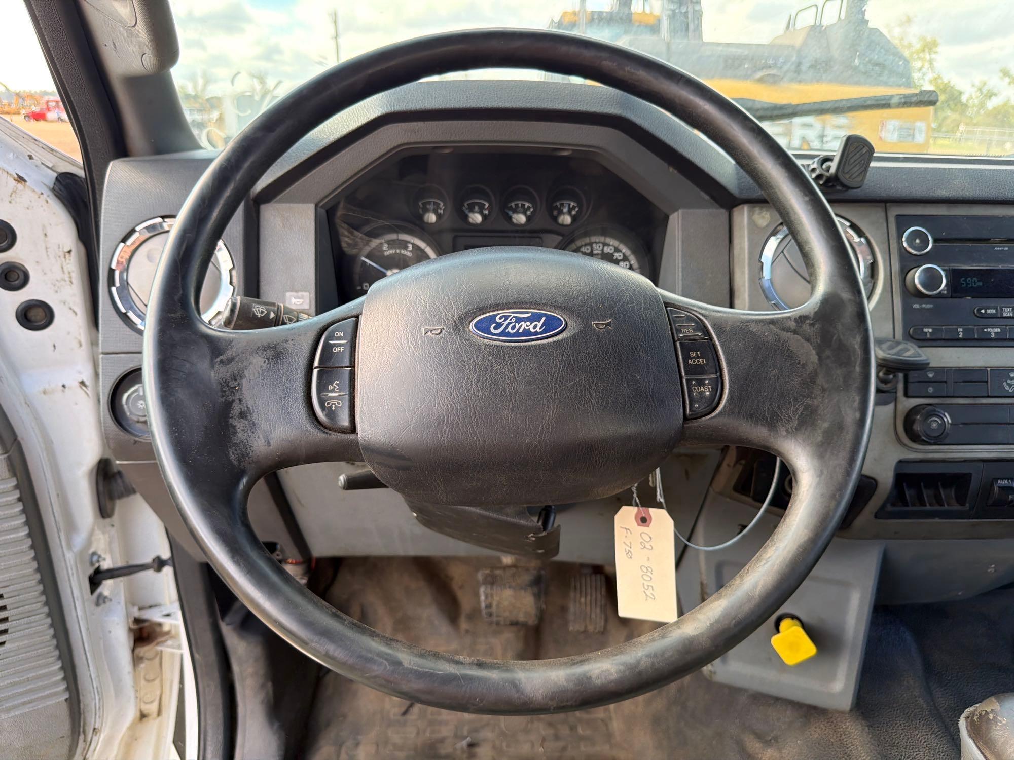 2015 Ford F750 XLT