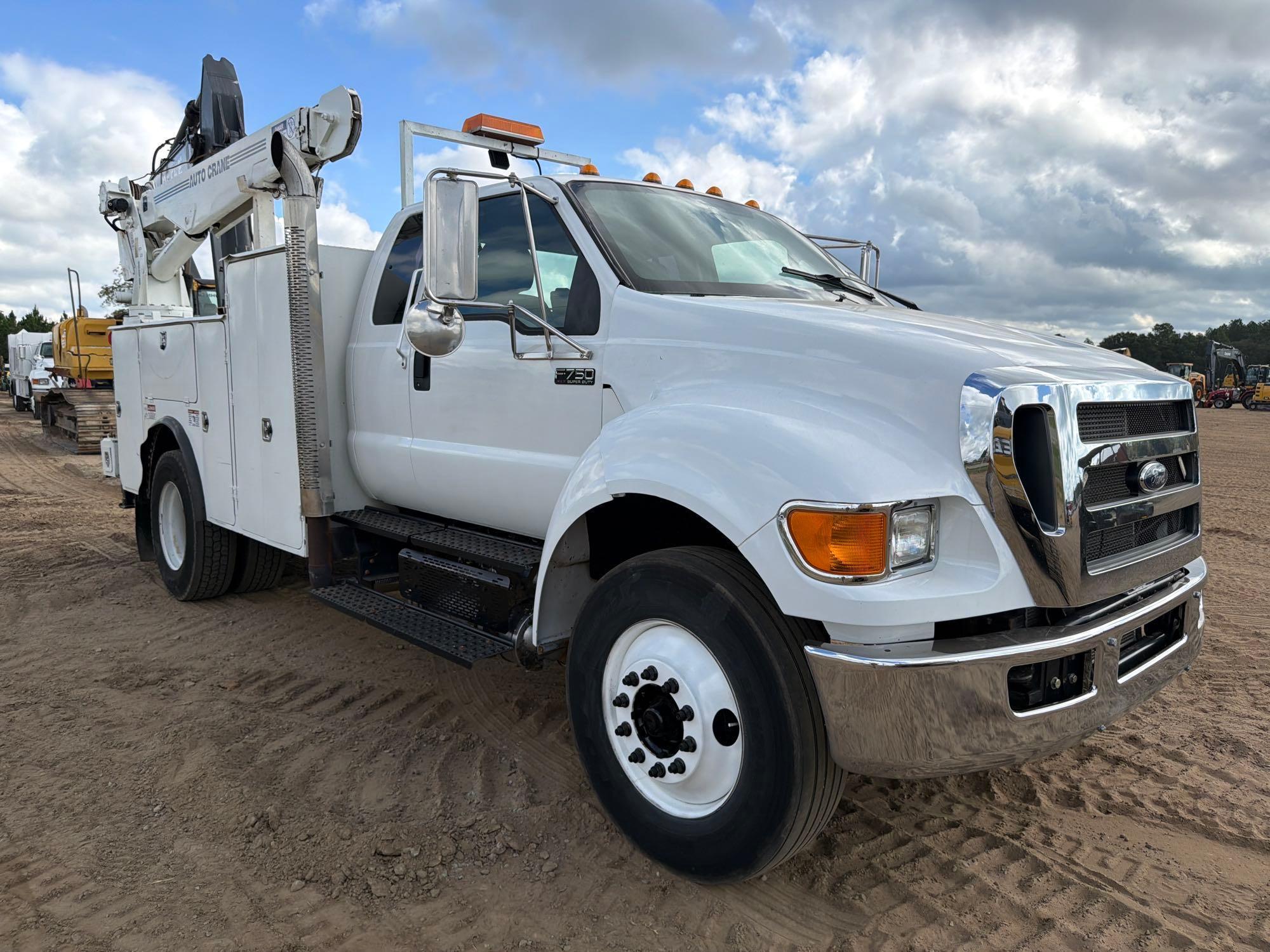 Ford F750 XLT