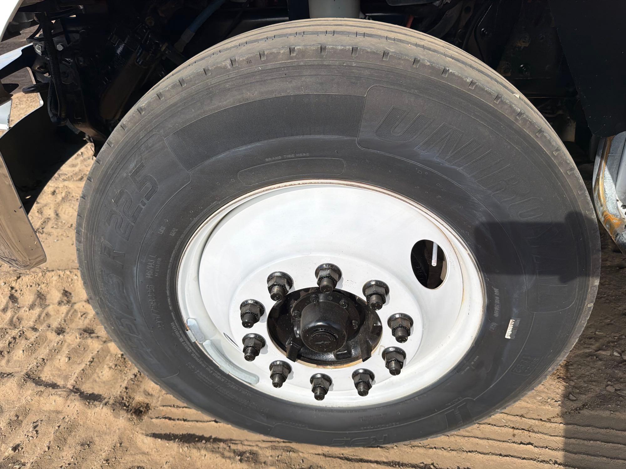 Ford F750 XLT