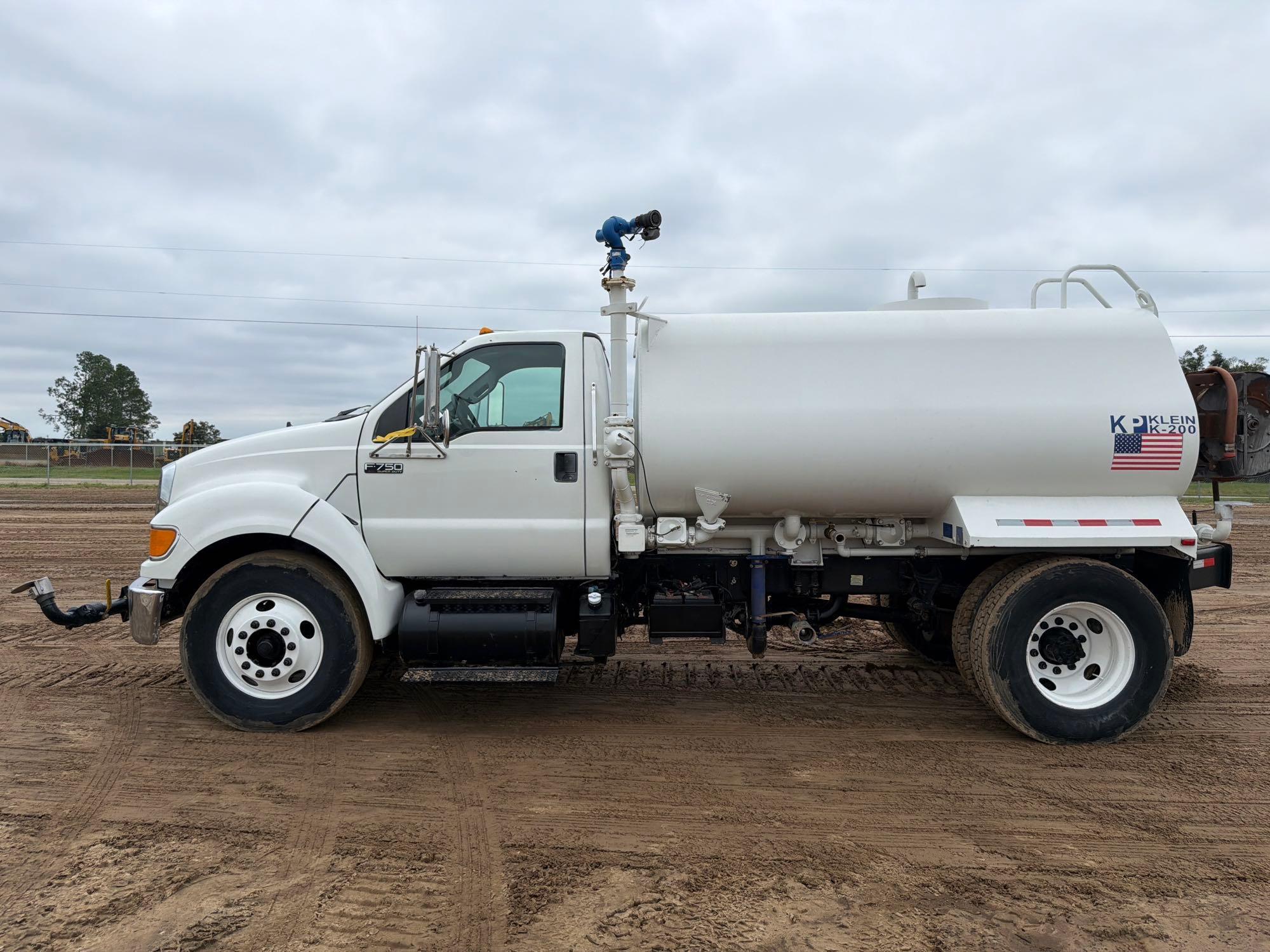 Photo of 2012 Ford F750 Super Duty