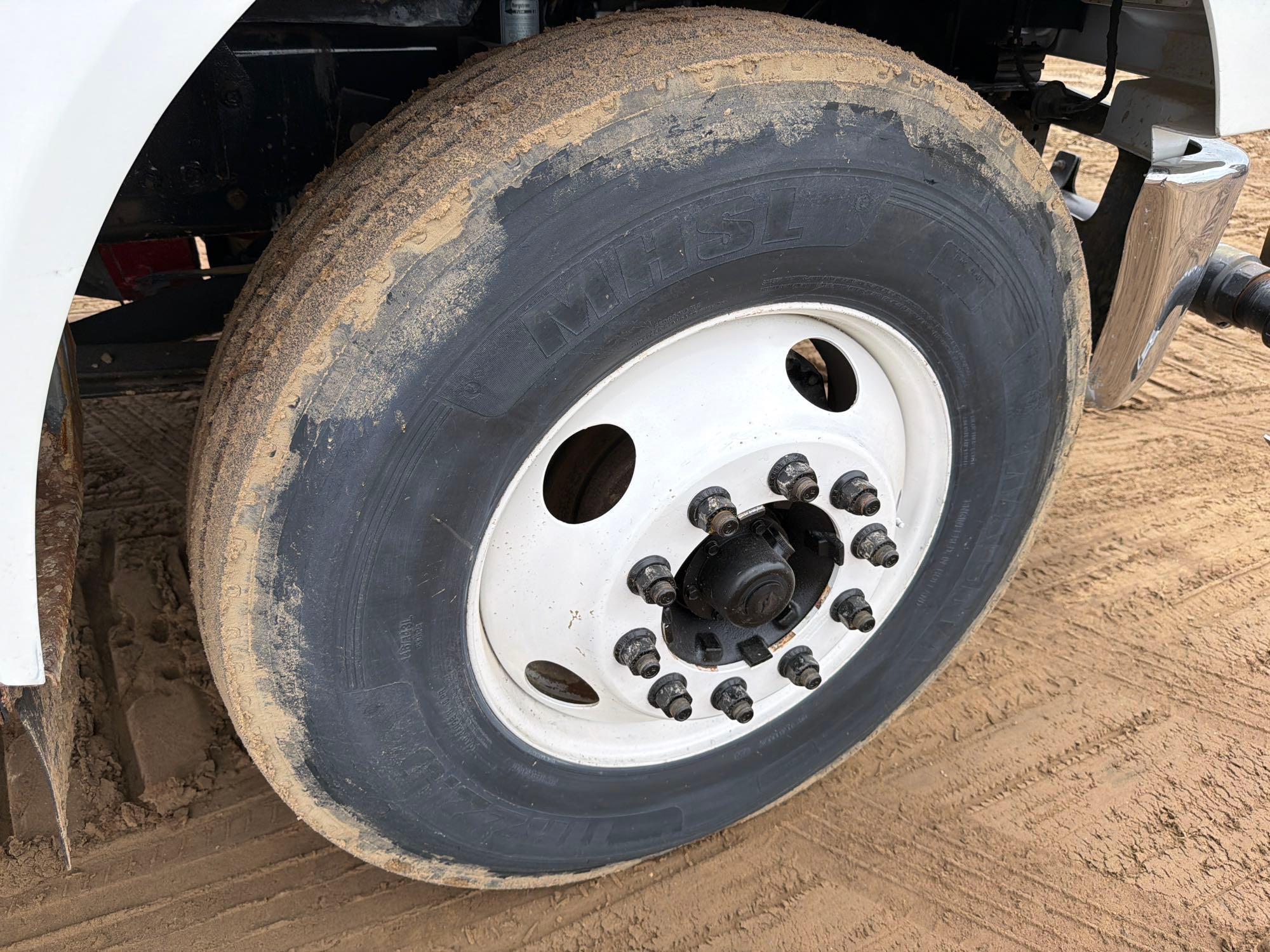 2012 Ford F750 SUPER DUTY