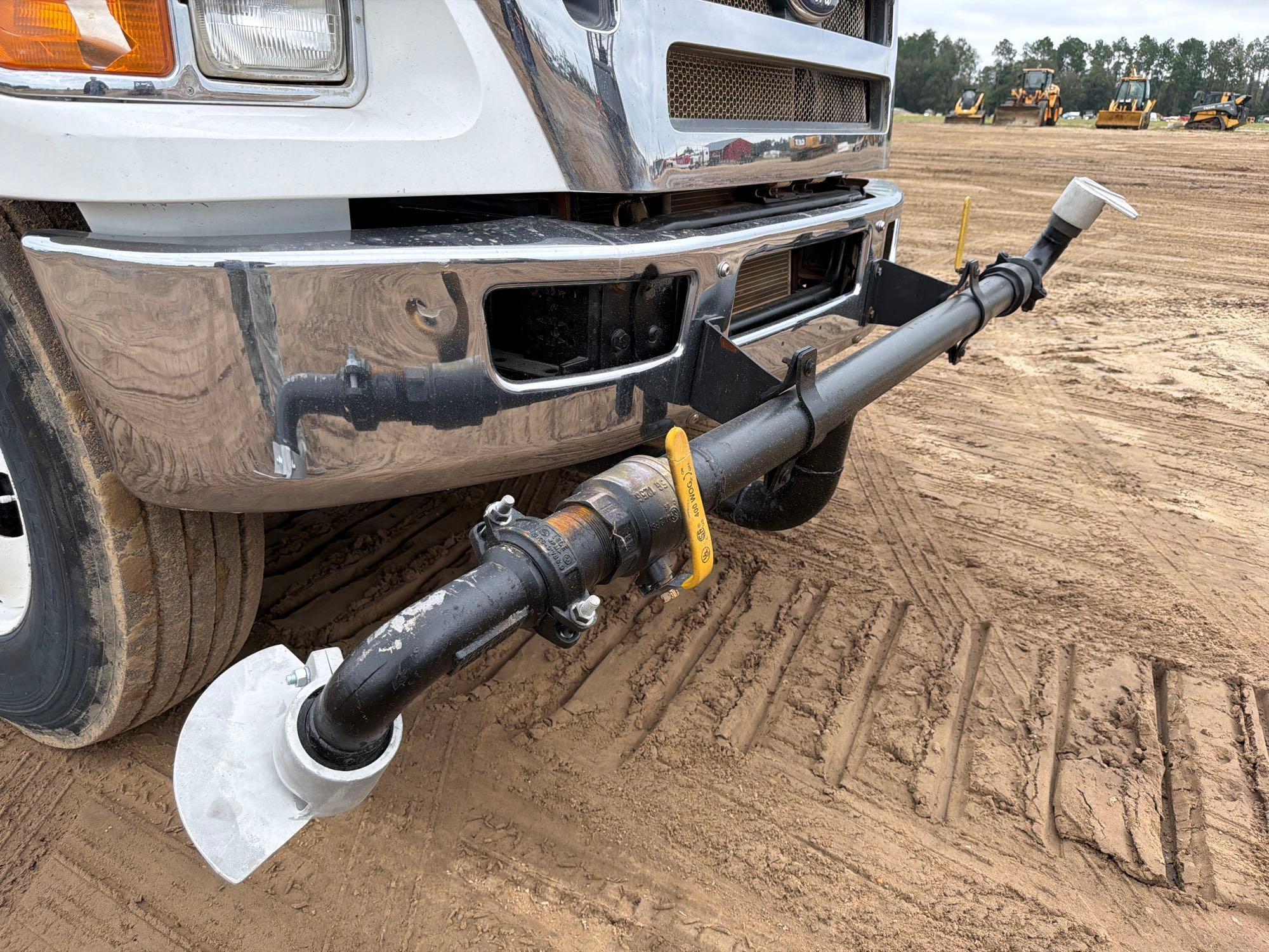2012 Ford F750 SUPER DUTY