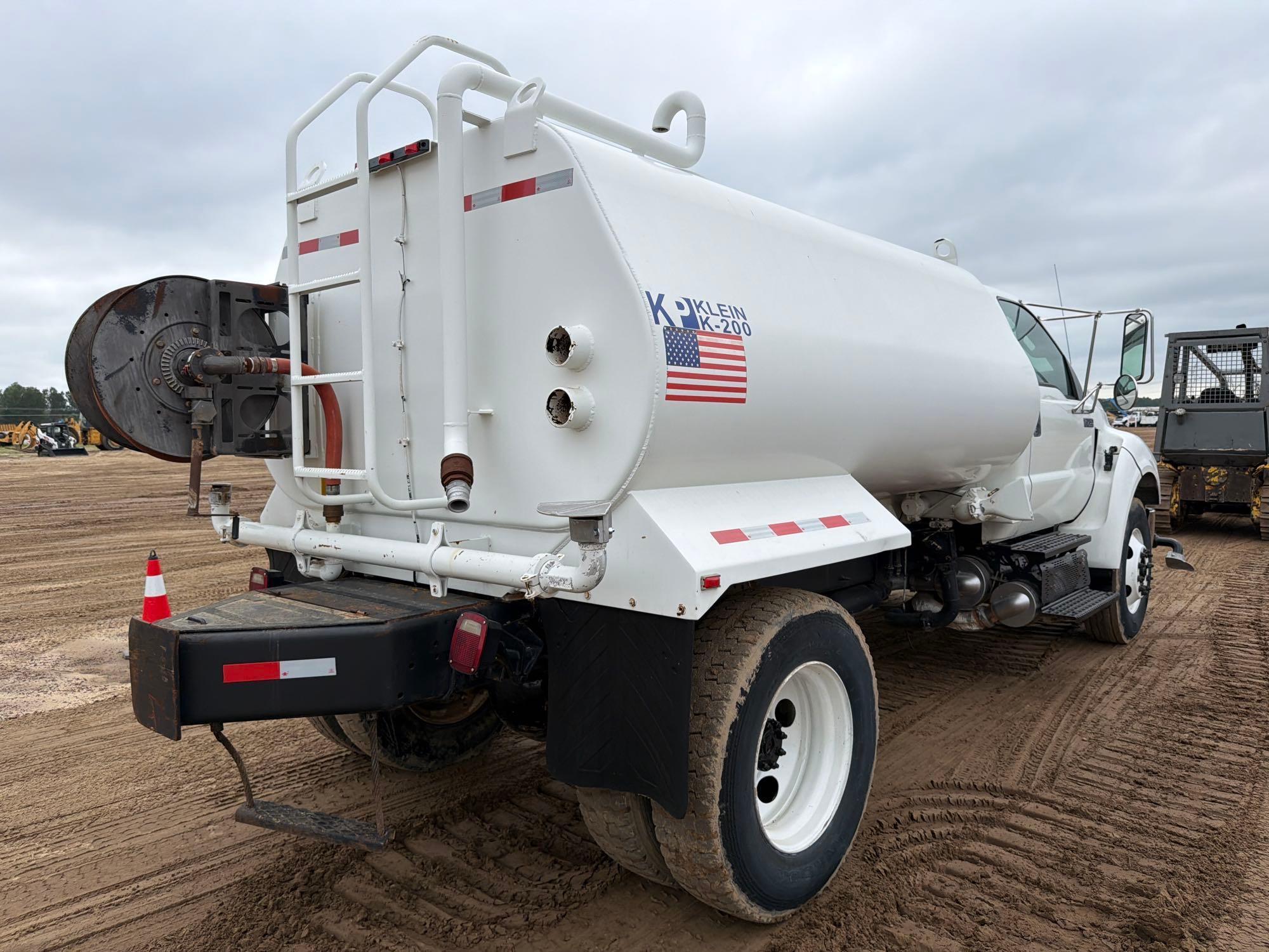 2012 Ford F750 SUPER DUTY
