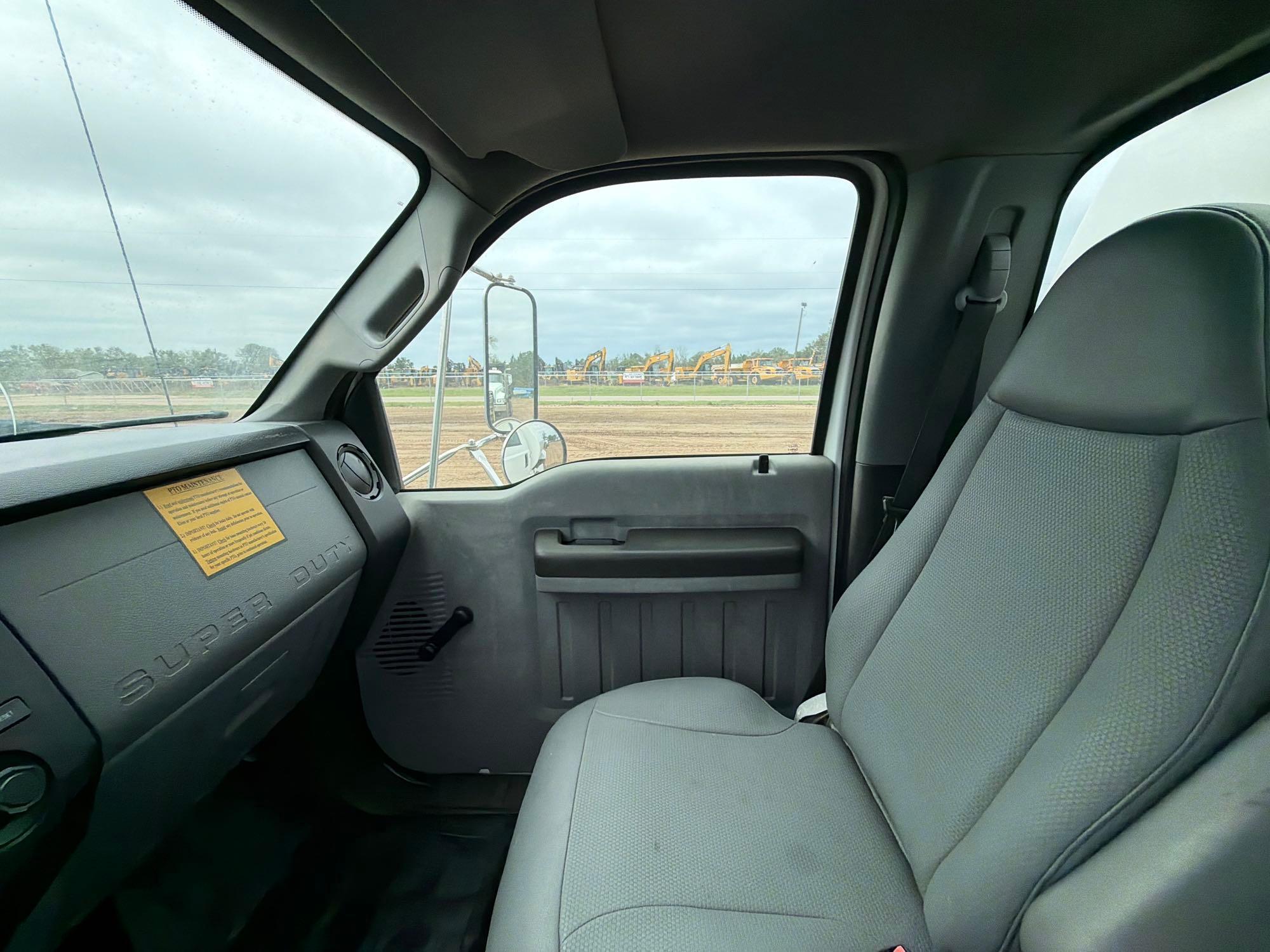 2012 Ford F750 SUPER DUTY