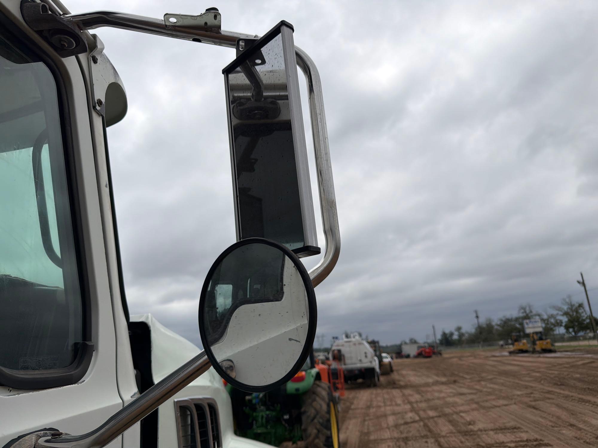 2007 Mack CTP713
