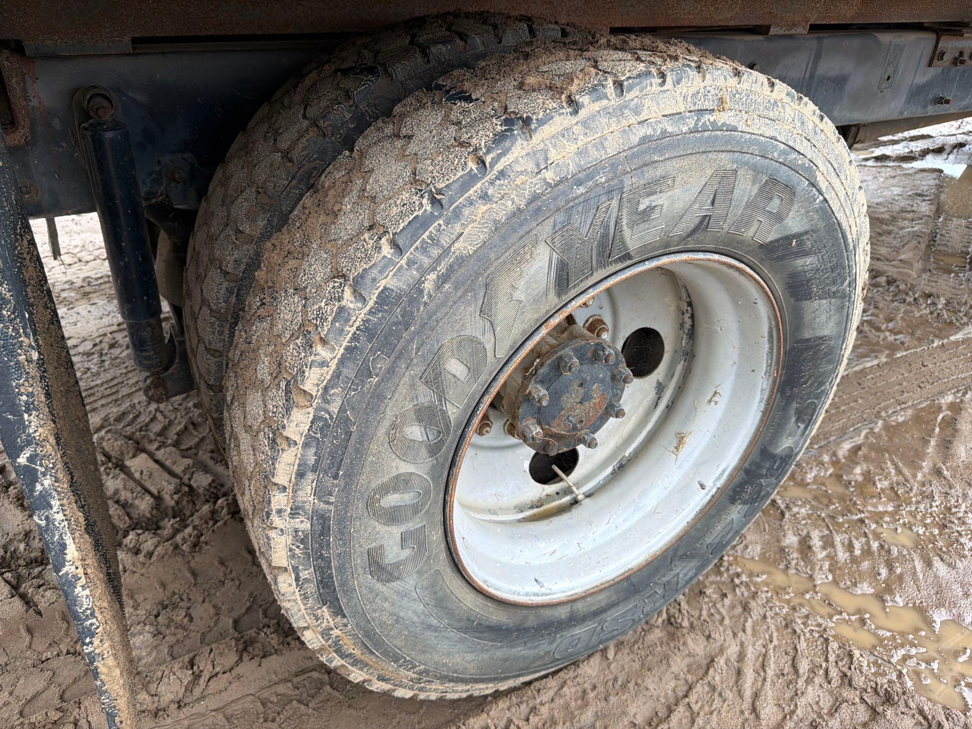 2005 International 4400 SBA 4X2