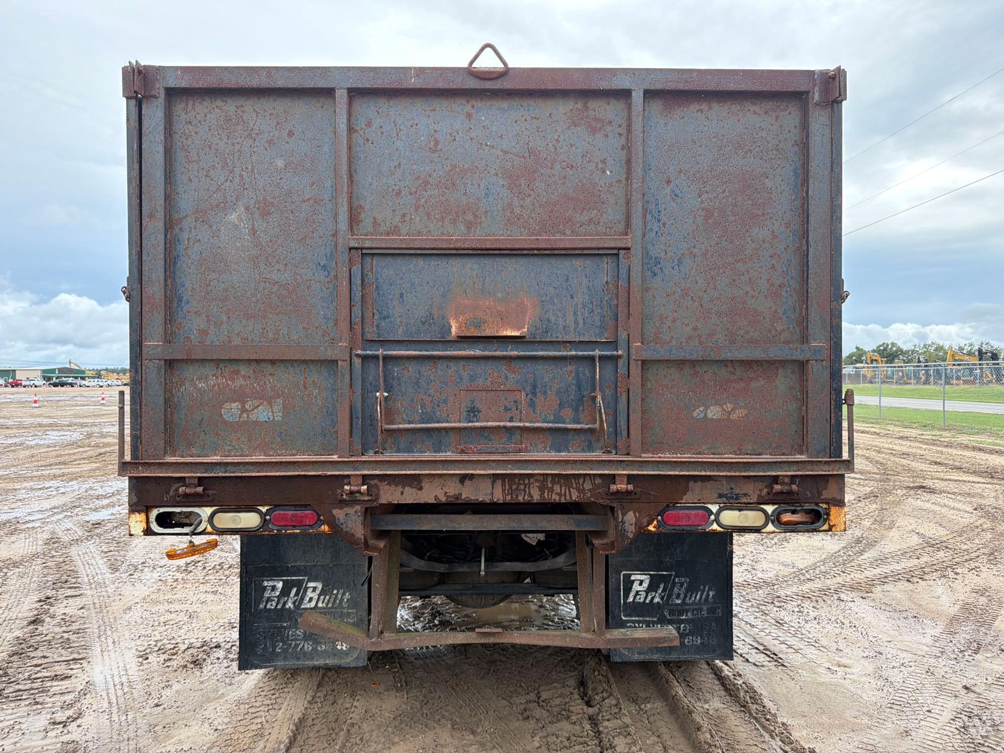 2005 International 4400 SBA 4X2